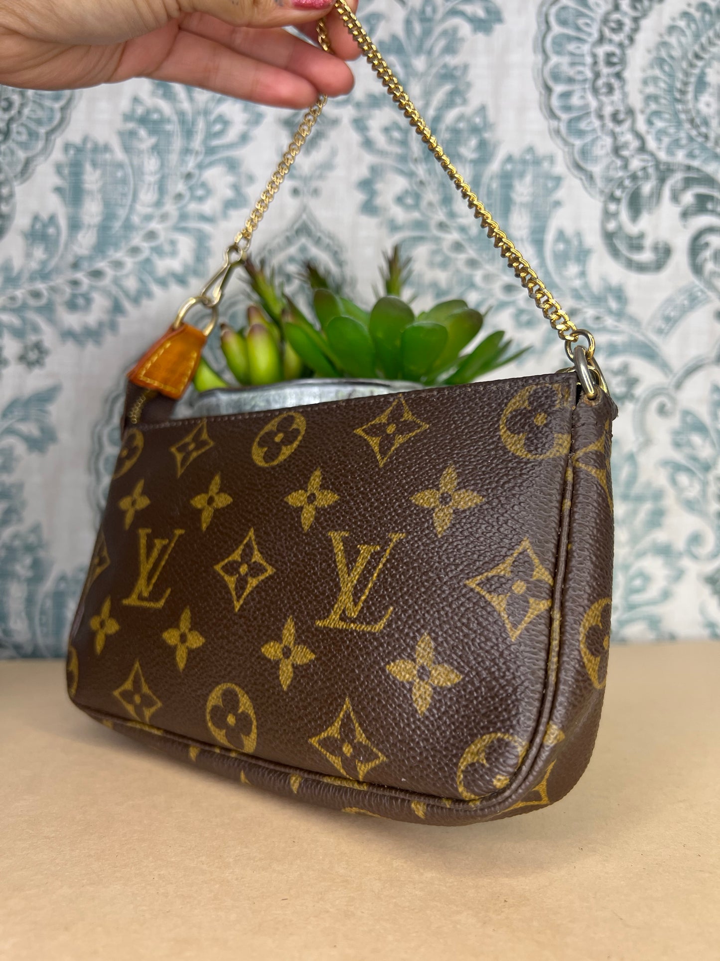 Louis Vuitton Monogram Bucket Pochette #1