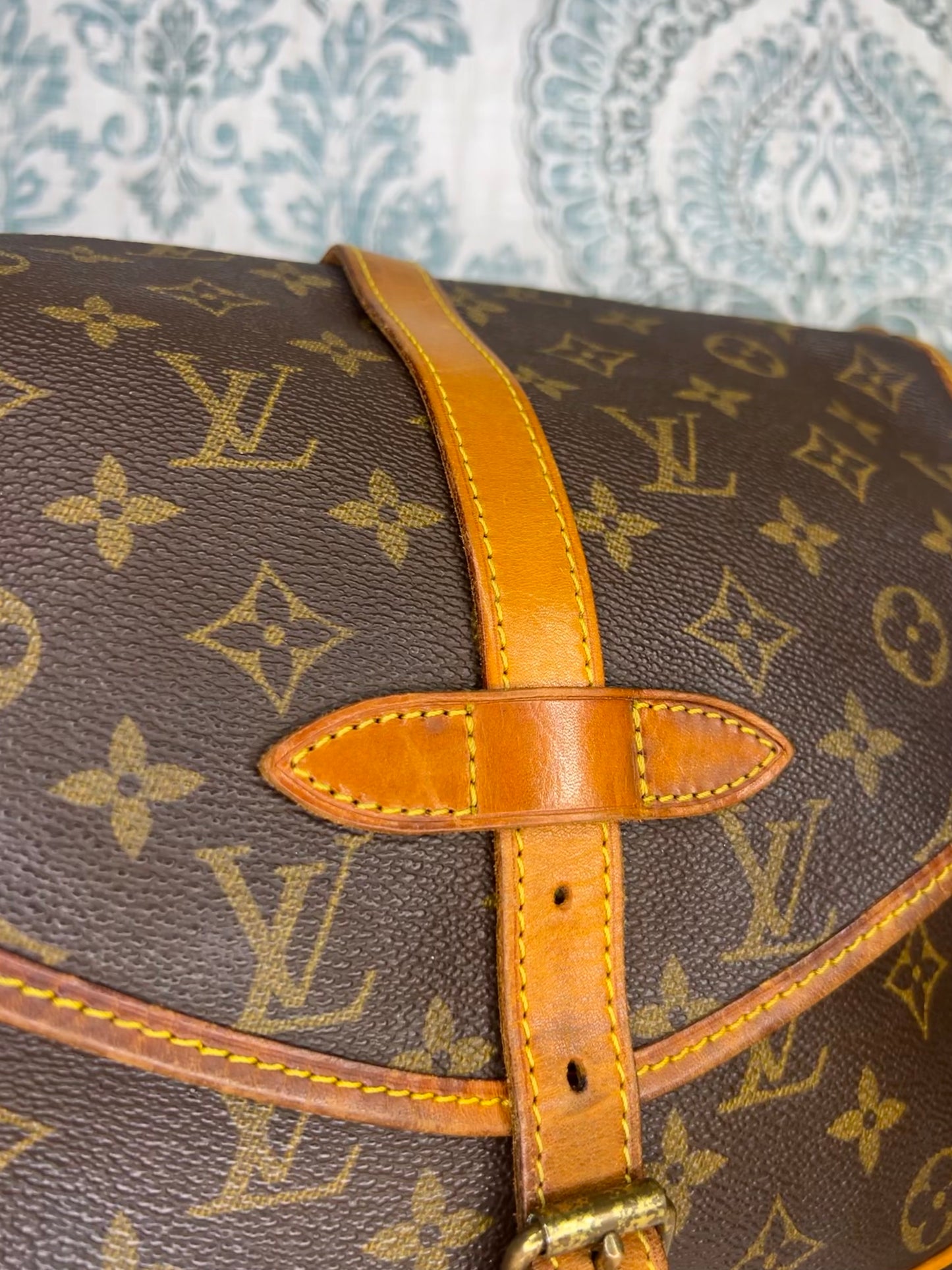 Louis Vuitton Saumur 30