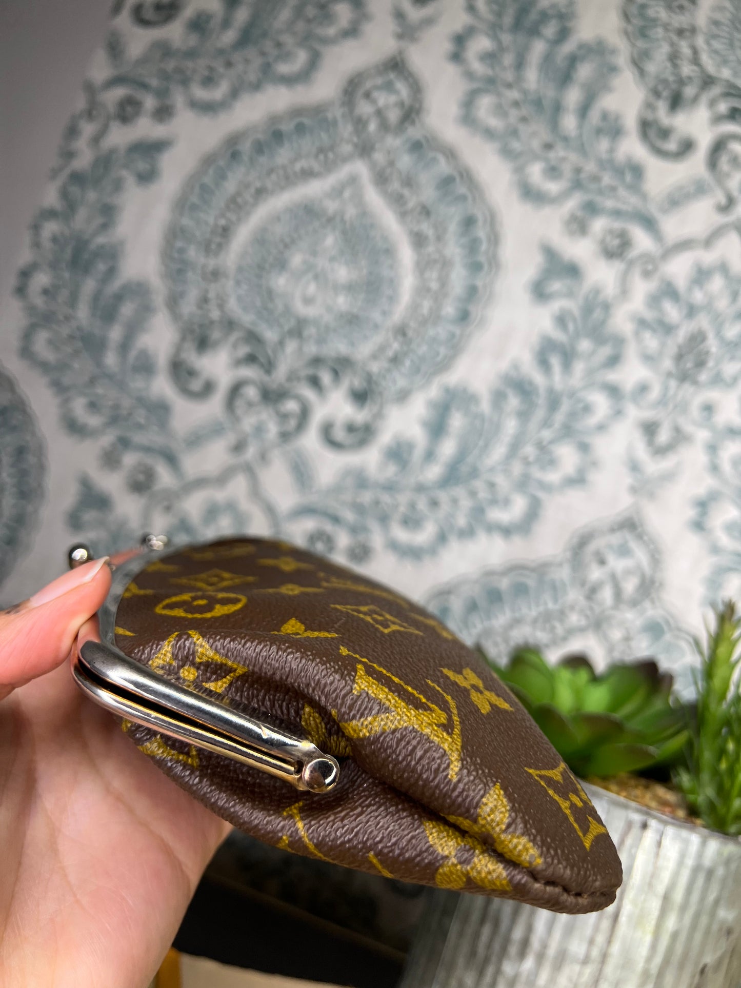 Louis Vuitton French Company Kisslock Pouch