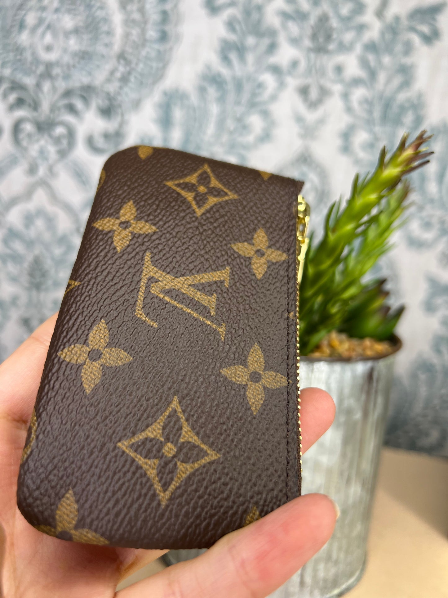 Louis Vuitton Monogram Key Cles