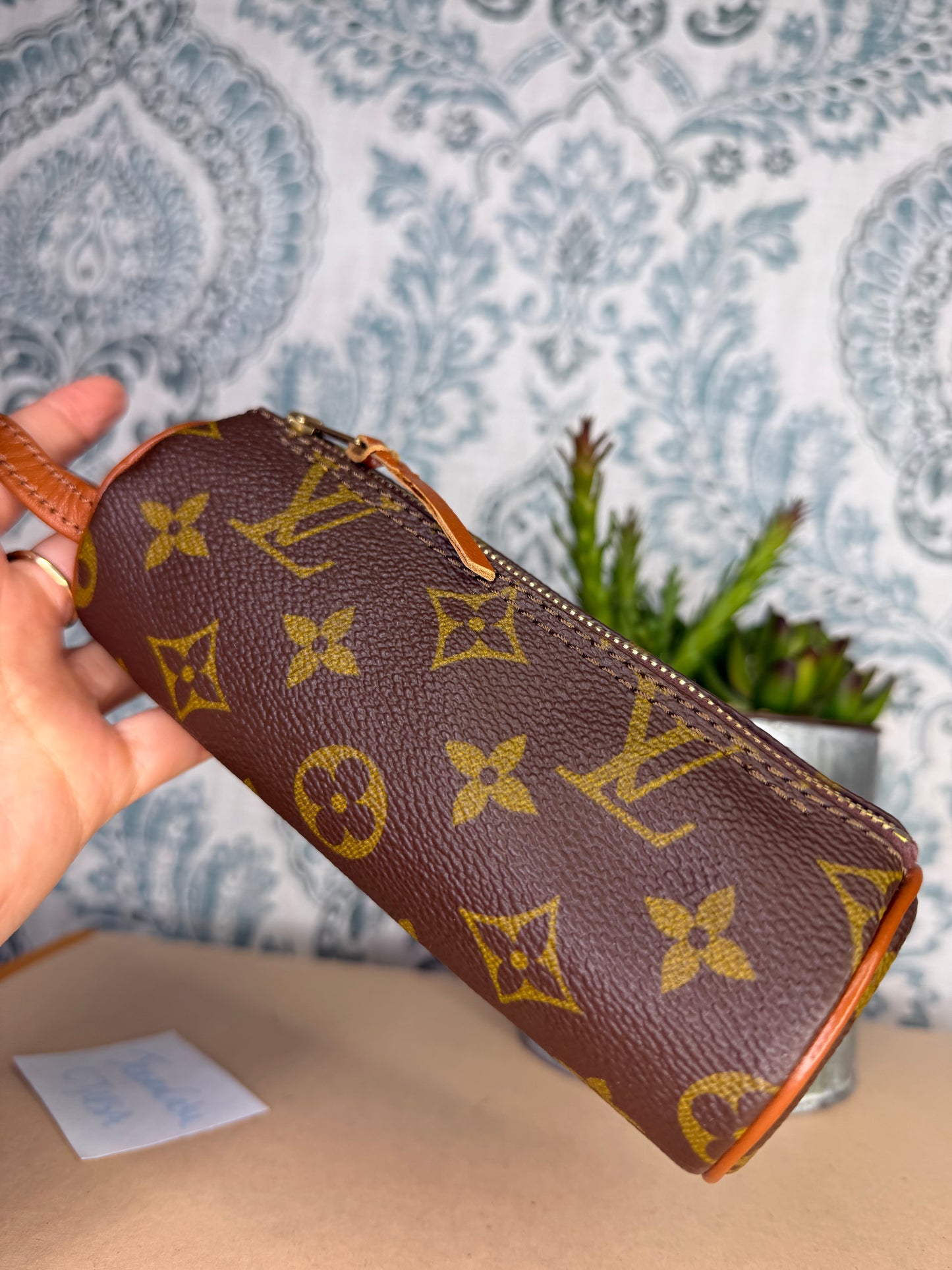 Louis Vuitton Trousse Ronde