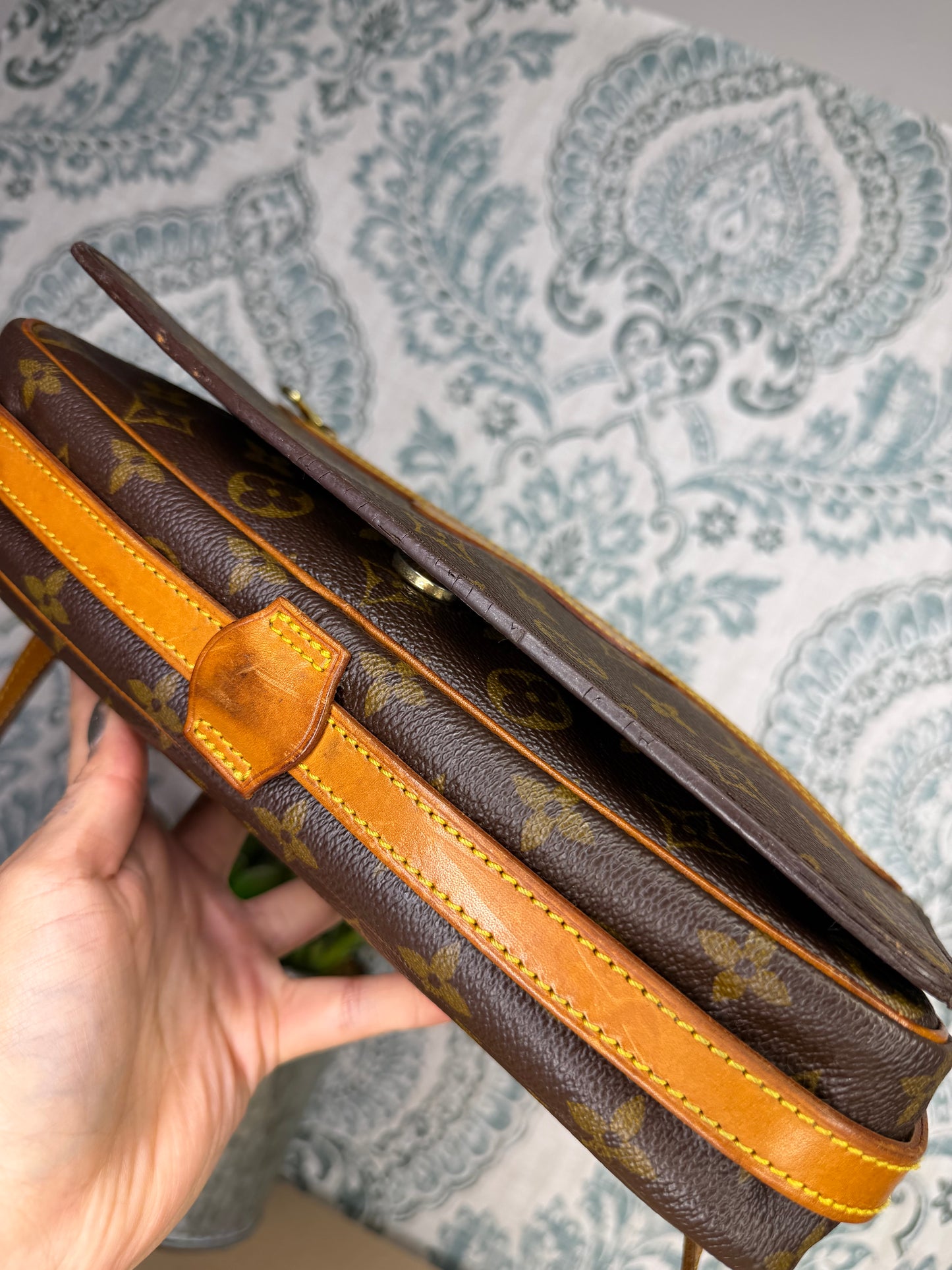 Louis Vuitton Saint Germain 27