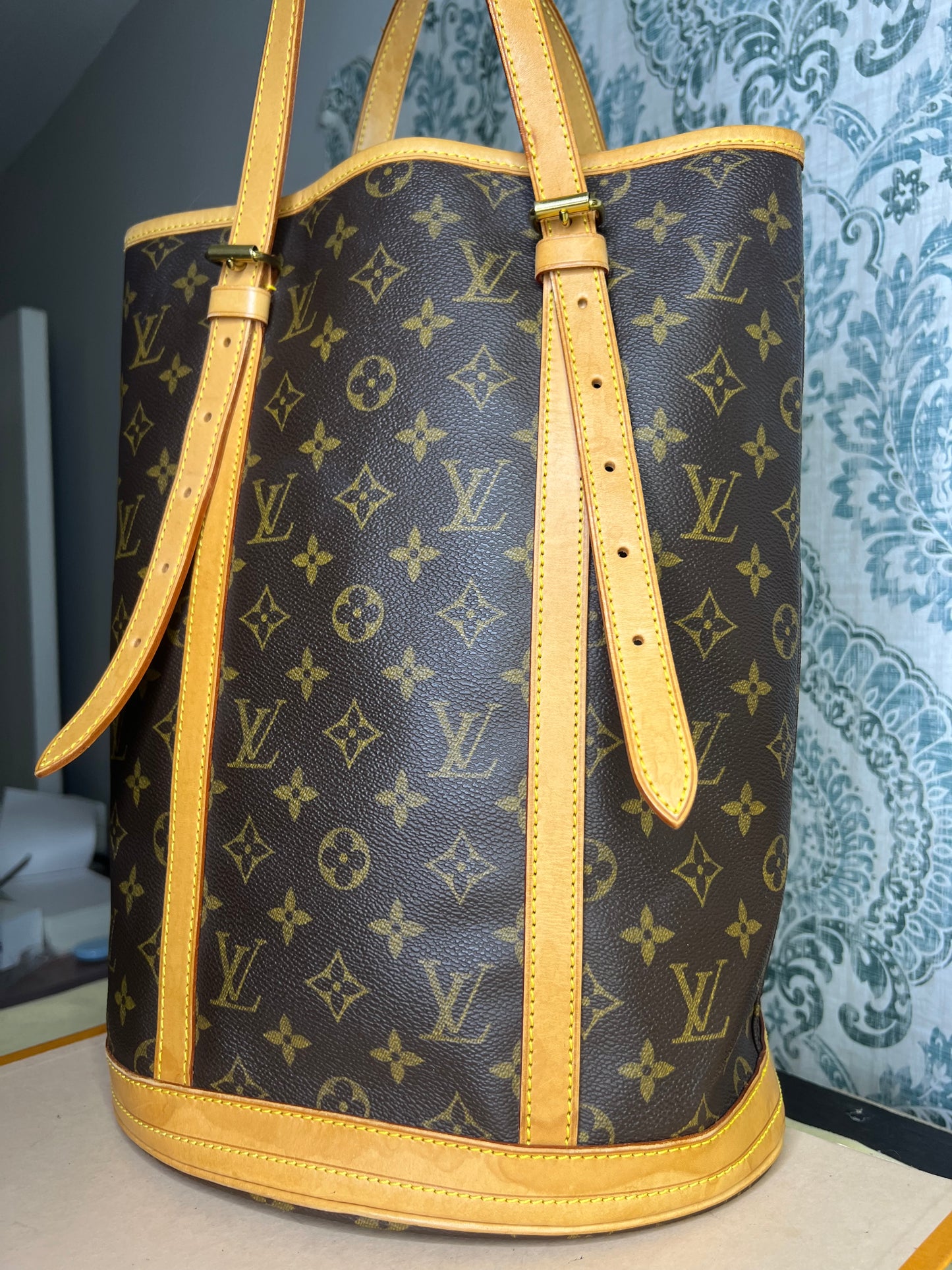 Louis Vuitton Bucket GM
