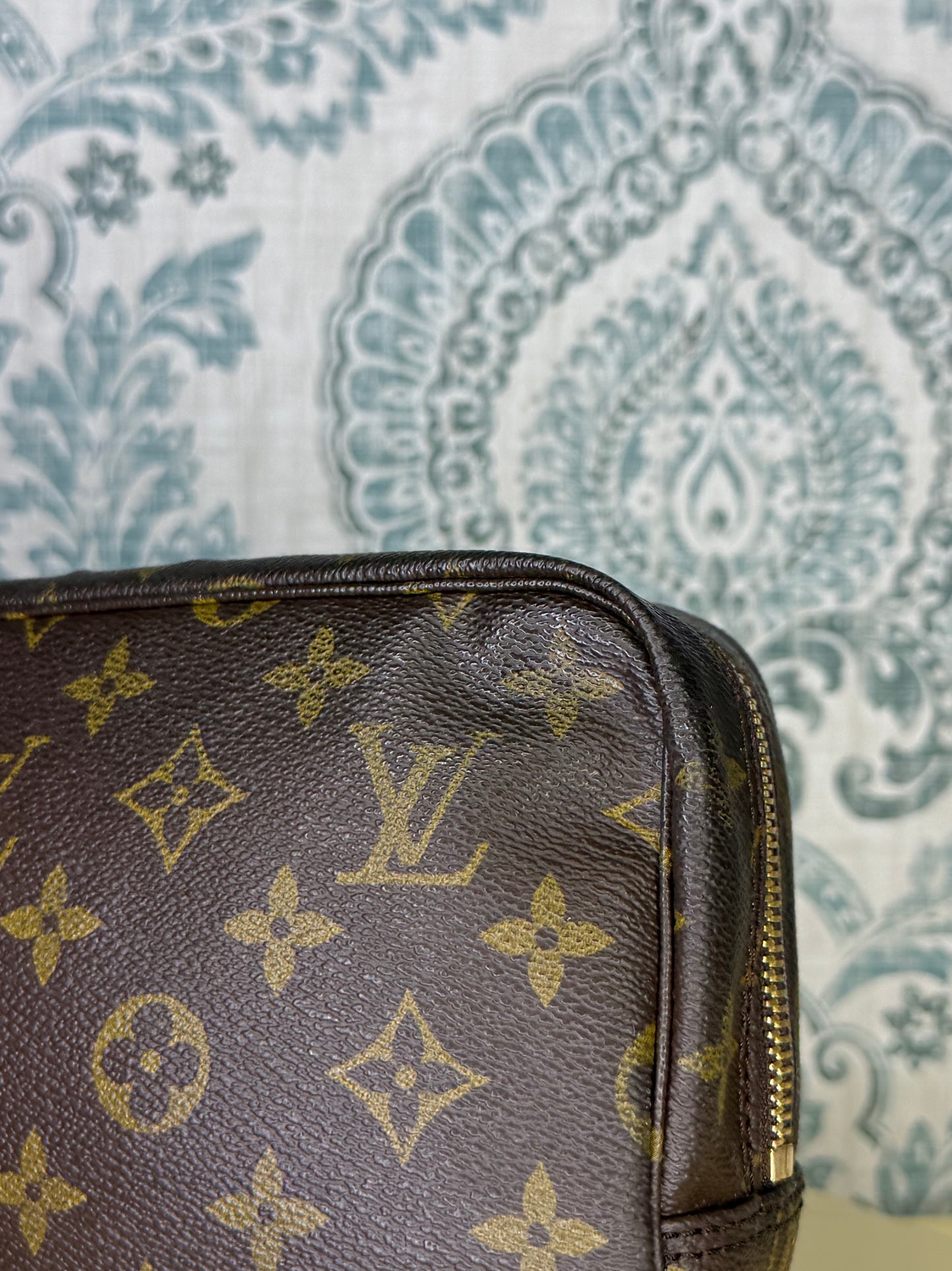 Louis Vuitton Trousse 23