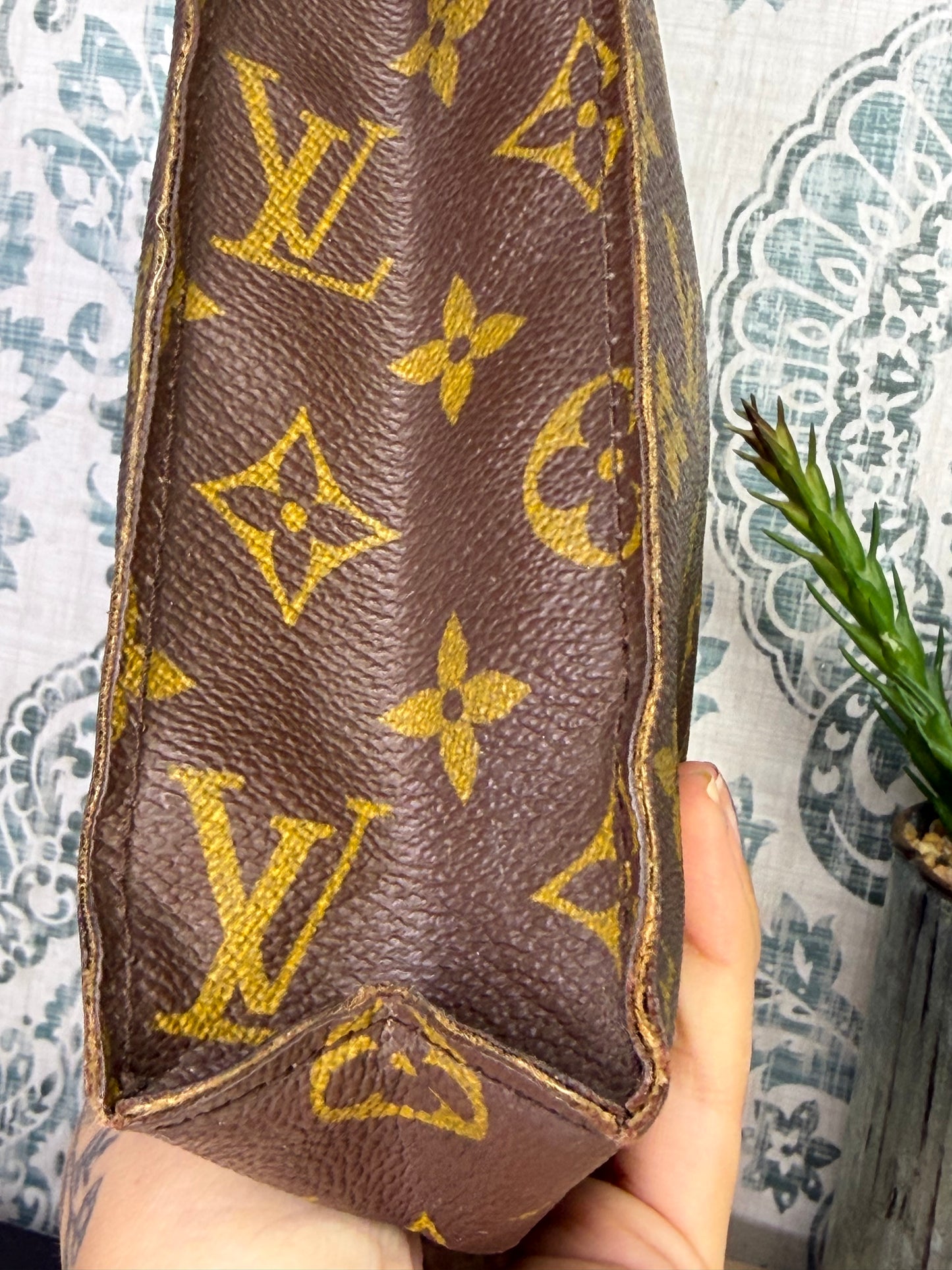 Louis Vuitton Monogram Toiletry 26 (damaged/project)