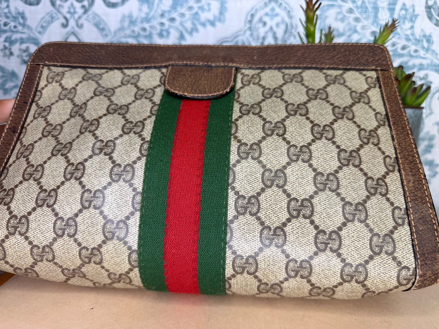 Gucci Supreme Sherry Line Clutch (Accessory Collection)