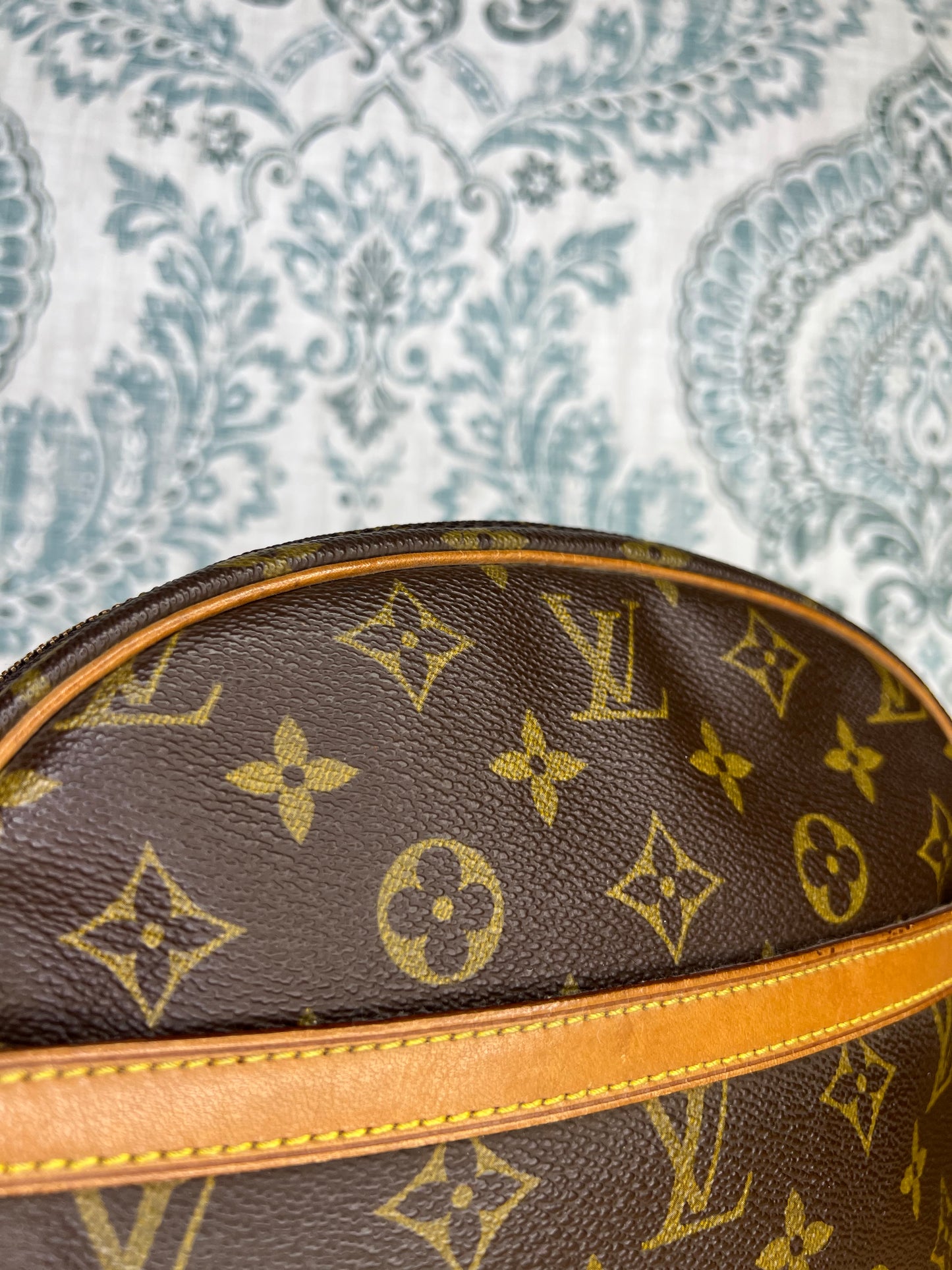 Louis Vuitton Senlis