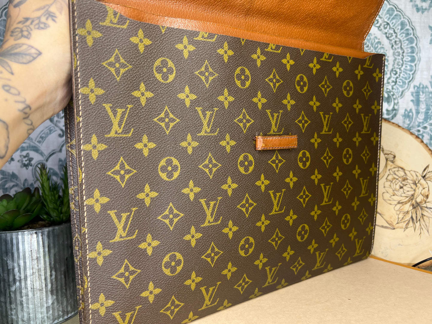 Louis Vuitton Poche Ministre