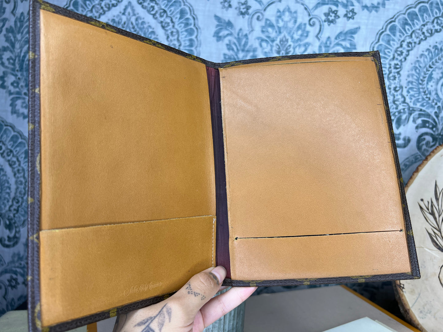 Louis Vuitton Saks Fifth Ave Agenda Cover