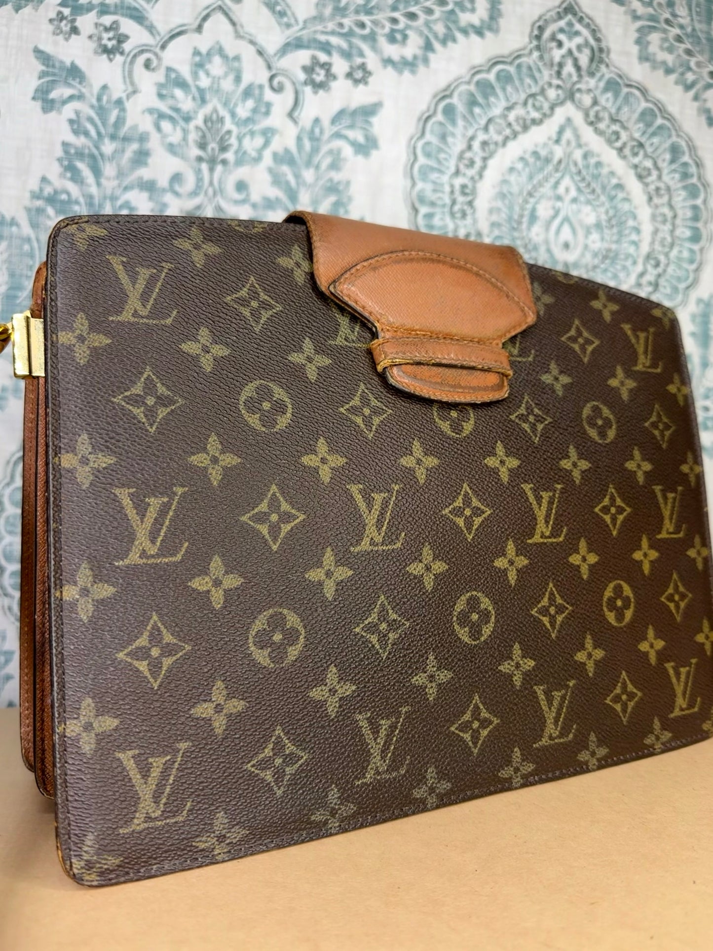 Louis Vuitton Courcelles