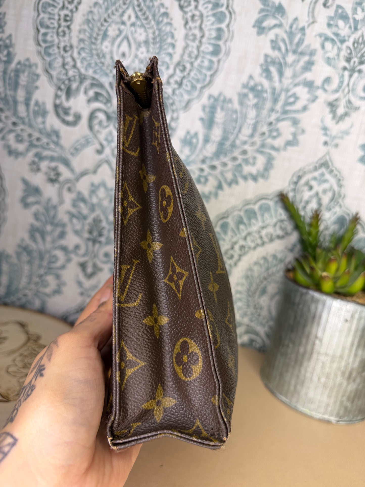 Louis Vuitton Toiletry 26 #1 (needs new zipper)