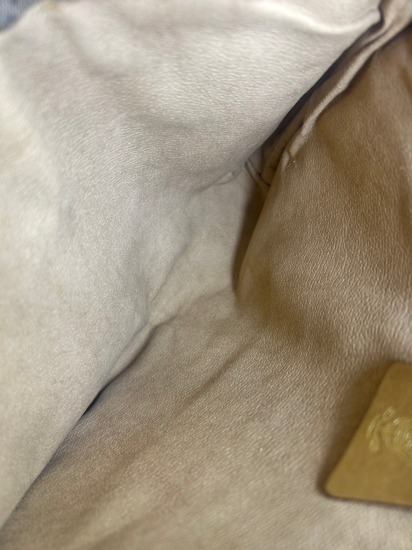 Micro Gucci Tan Vintage Crossbody