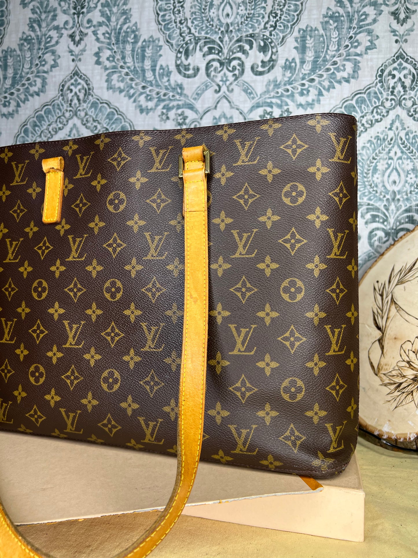 Louis Vuitton Luco Tote