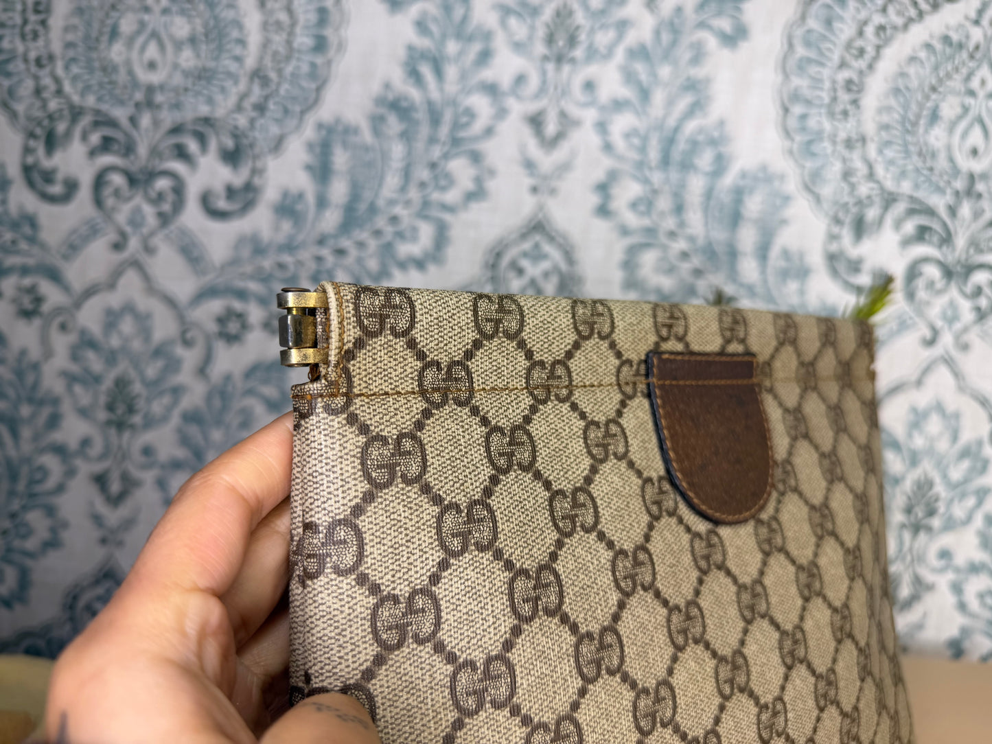 Gucci Supreme Brown Vintage Clutch