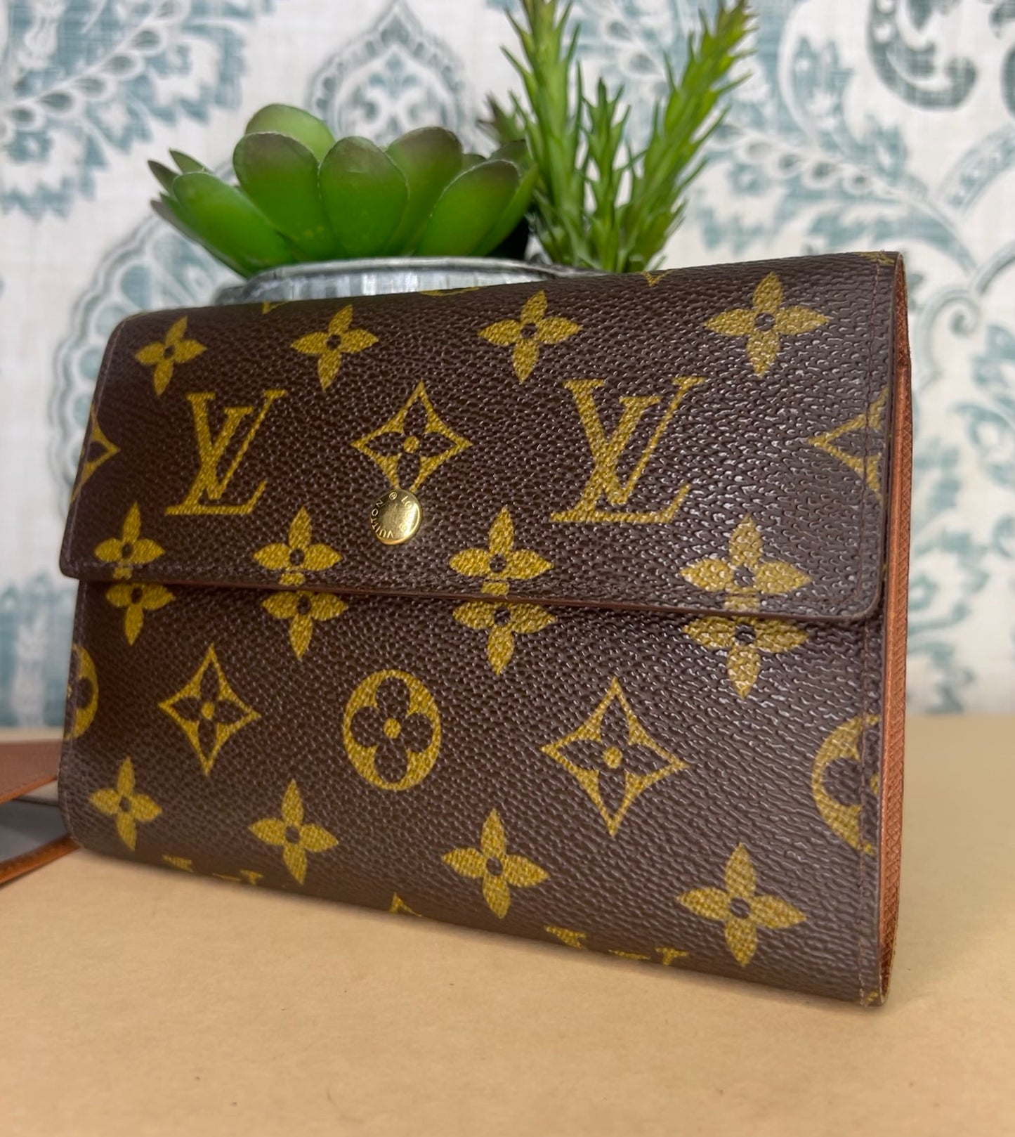 Louis Vuitton Monogram Passport Trifold Wallet #6
