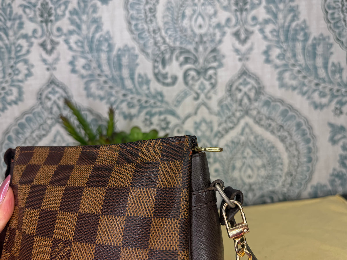 Louis Vuitton Damier Ebene Trousse Pochette