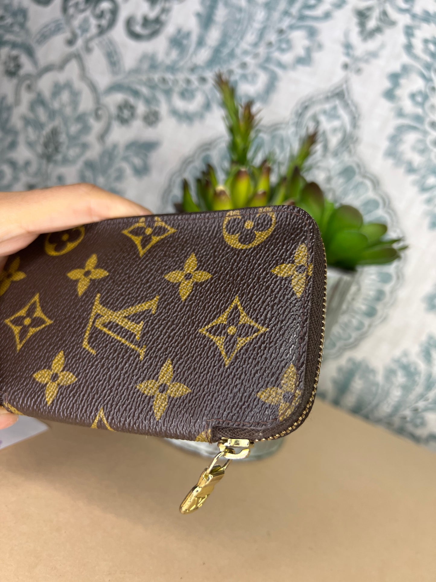 Louis Vuitton Zip Around Multicles 6 Key Holder