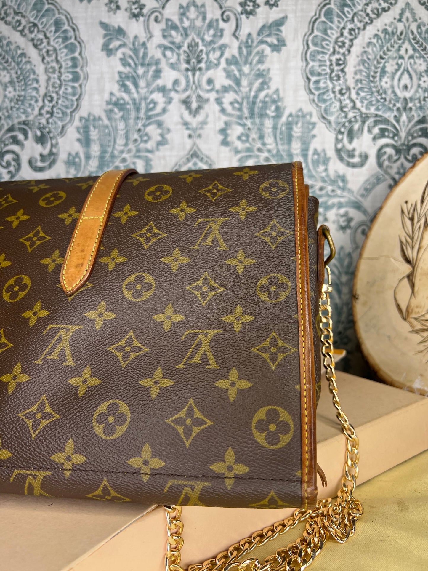 Monogram Portable Serviette

Desktop Organizer