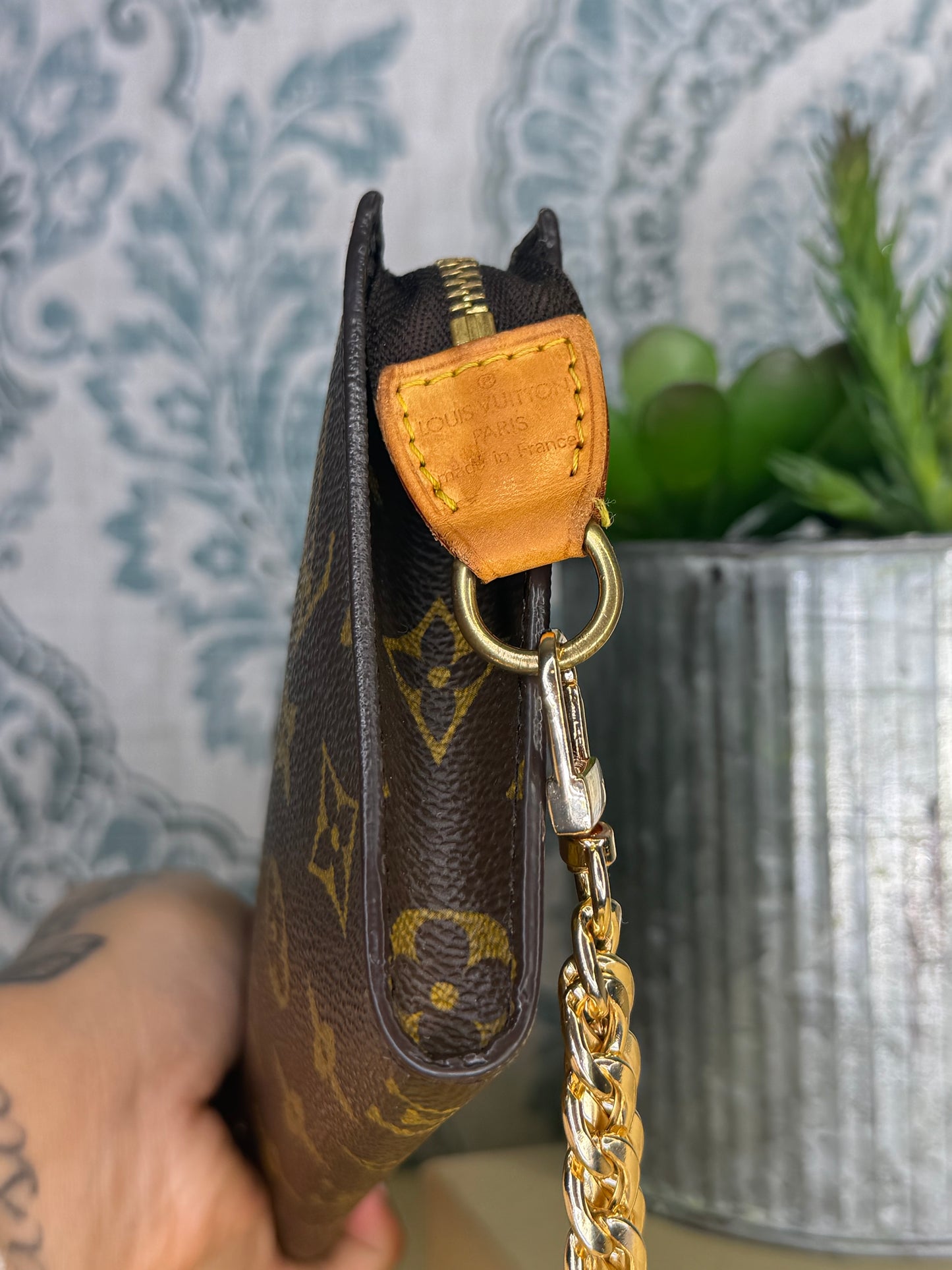 Louis Vuitton Bucket GM Pochette