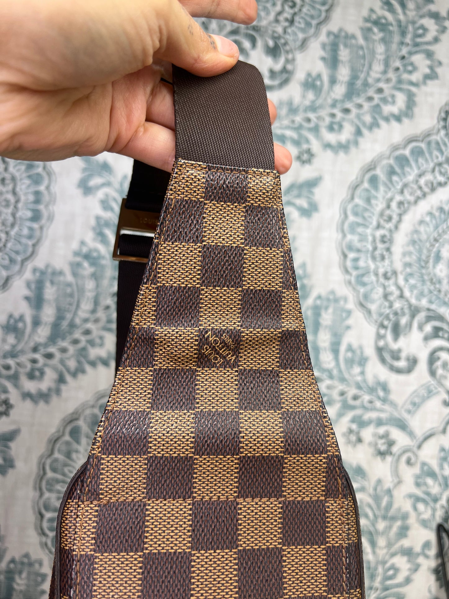 Louis Vuitton Geronimo Sling Bag
