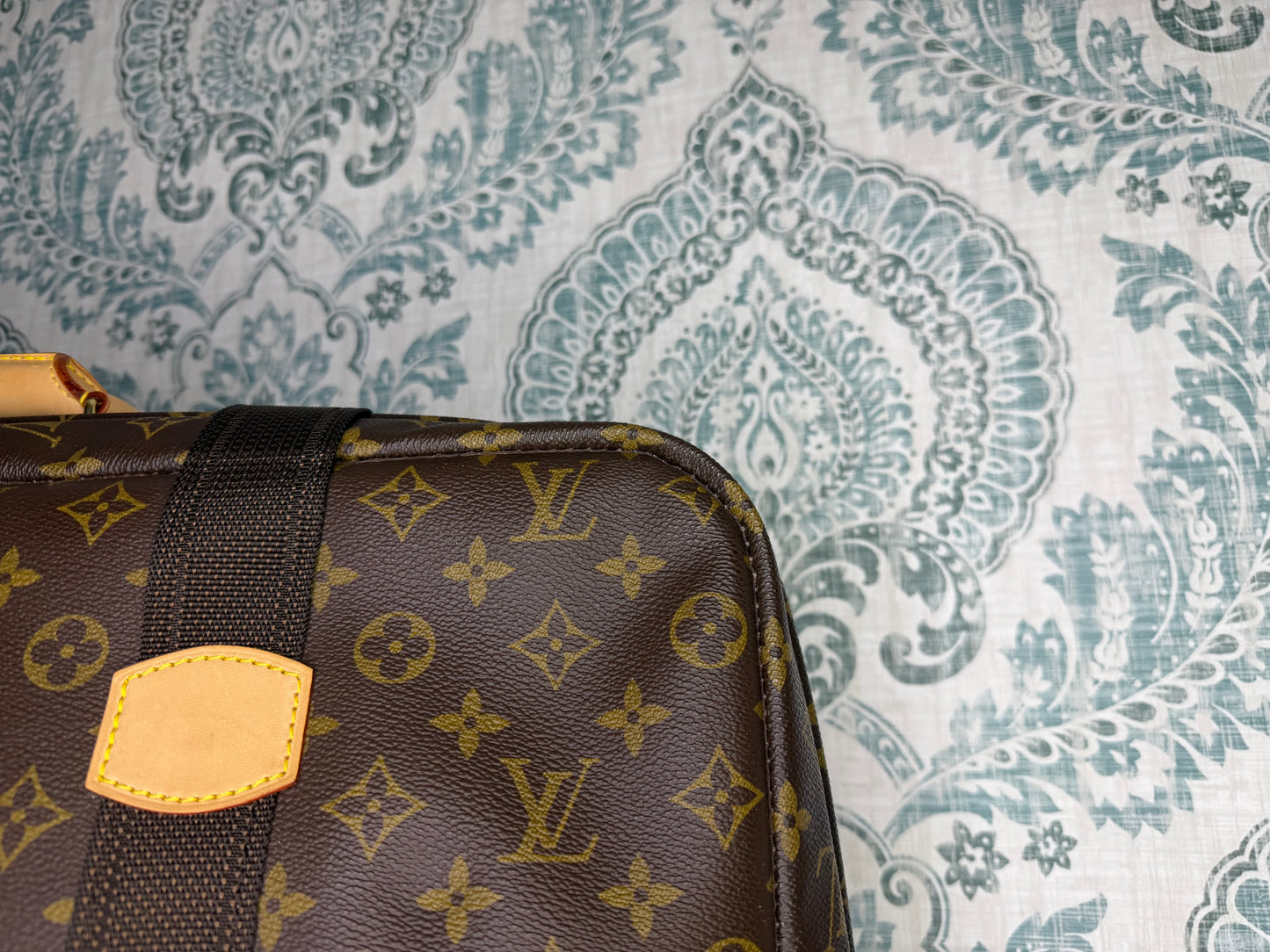 Louis Vuitton Satellite 60 Suit Case