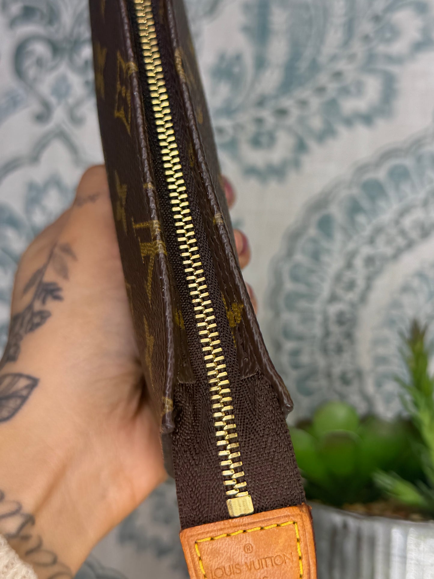 Louis Vuitton Bucket PM Pochette