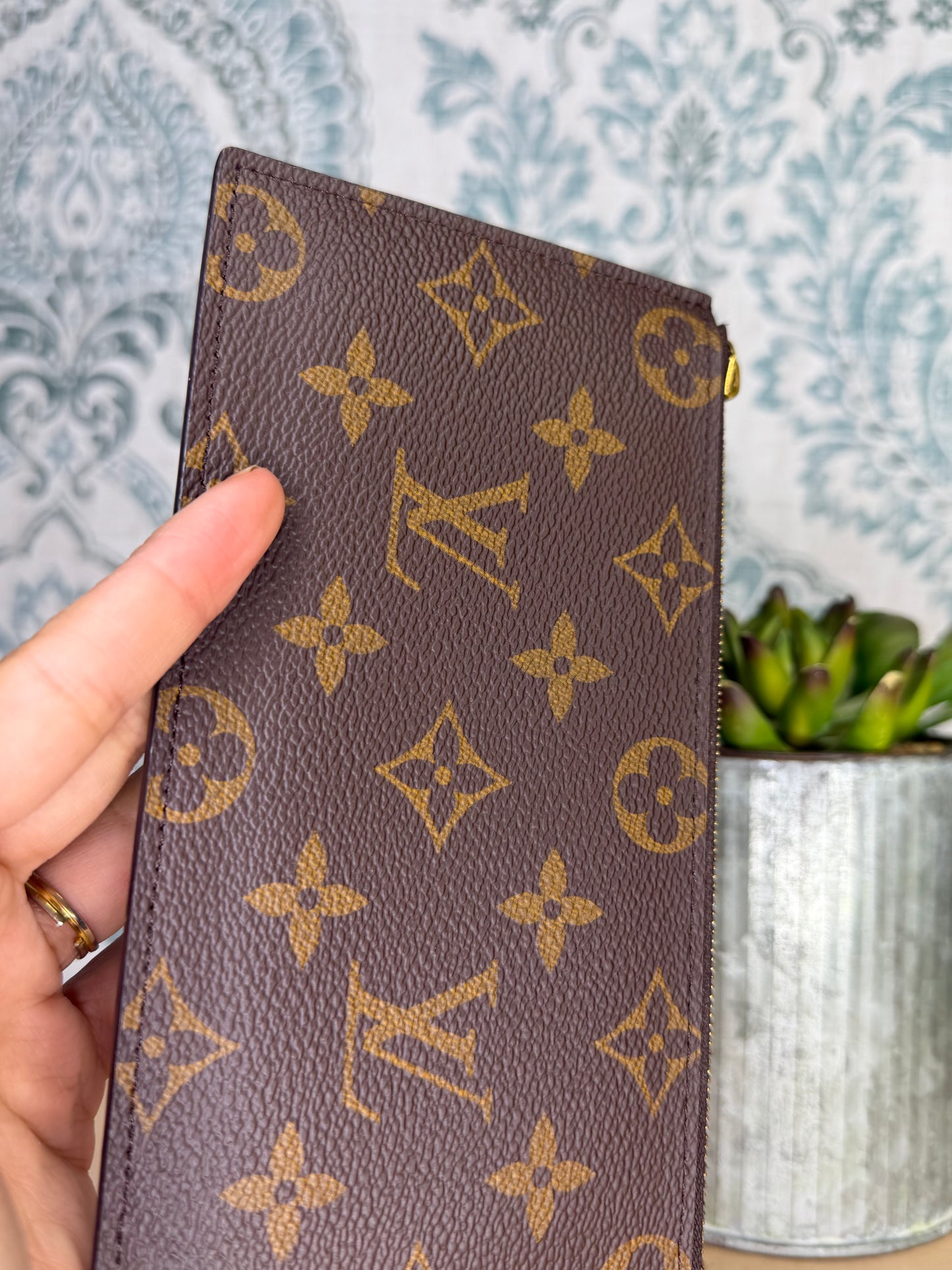 Louis Vuitton Felicie Zip Insert Fuschia