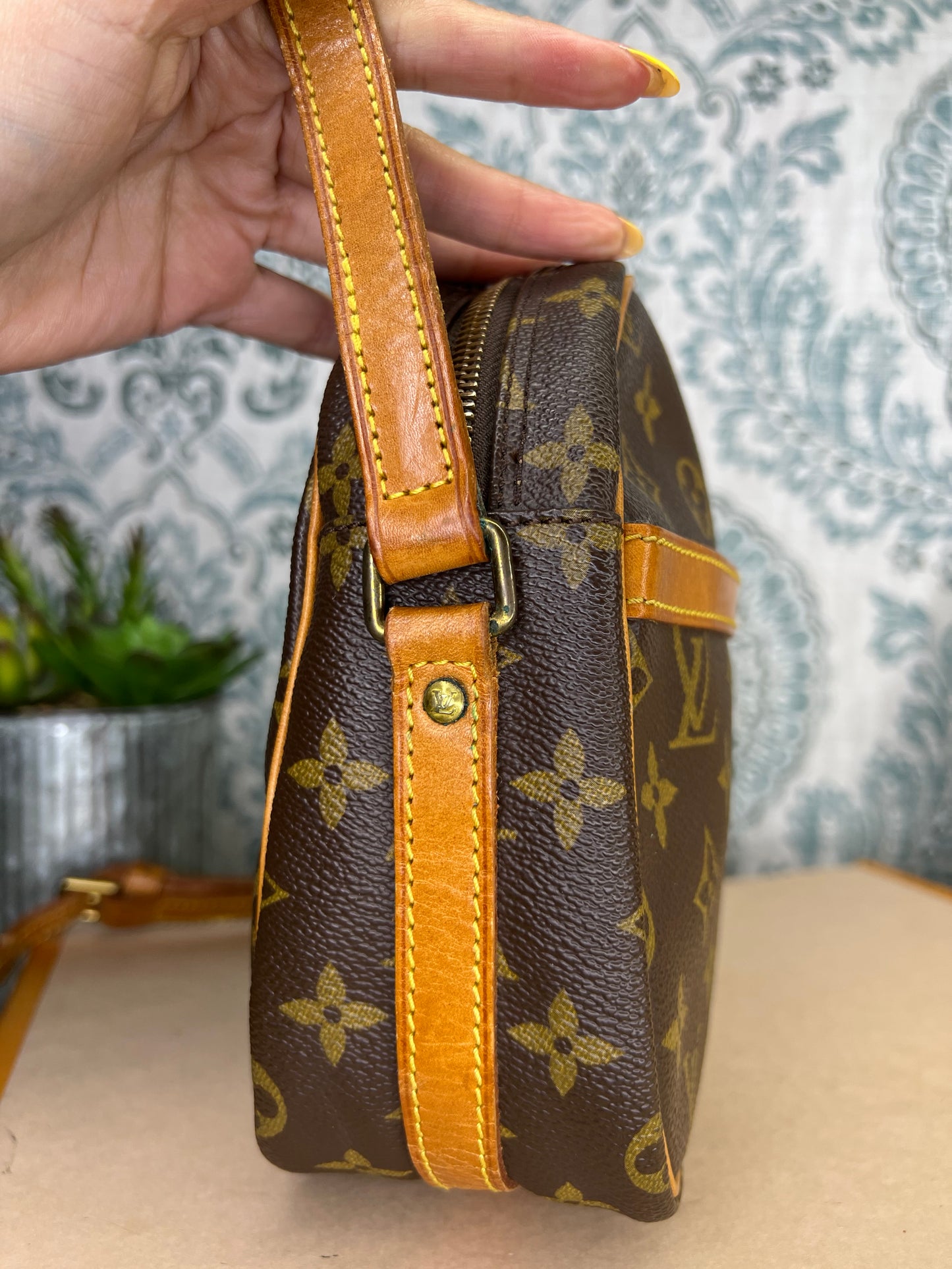 Louis Vuitton Senlis