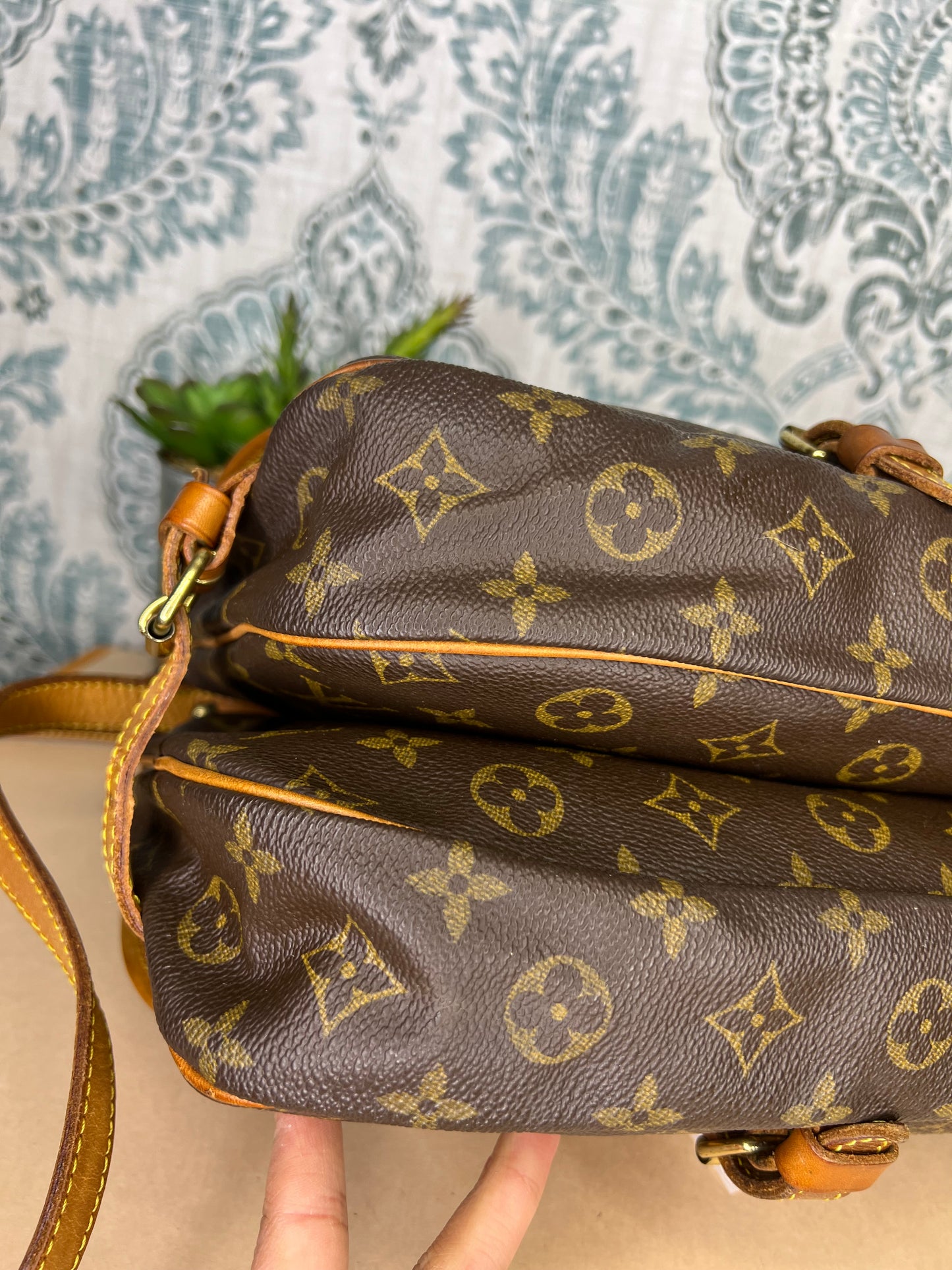 Louis Vuitton Saumur 30