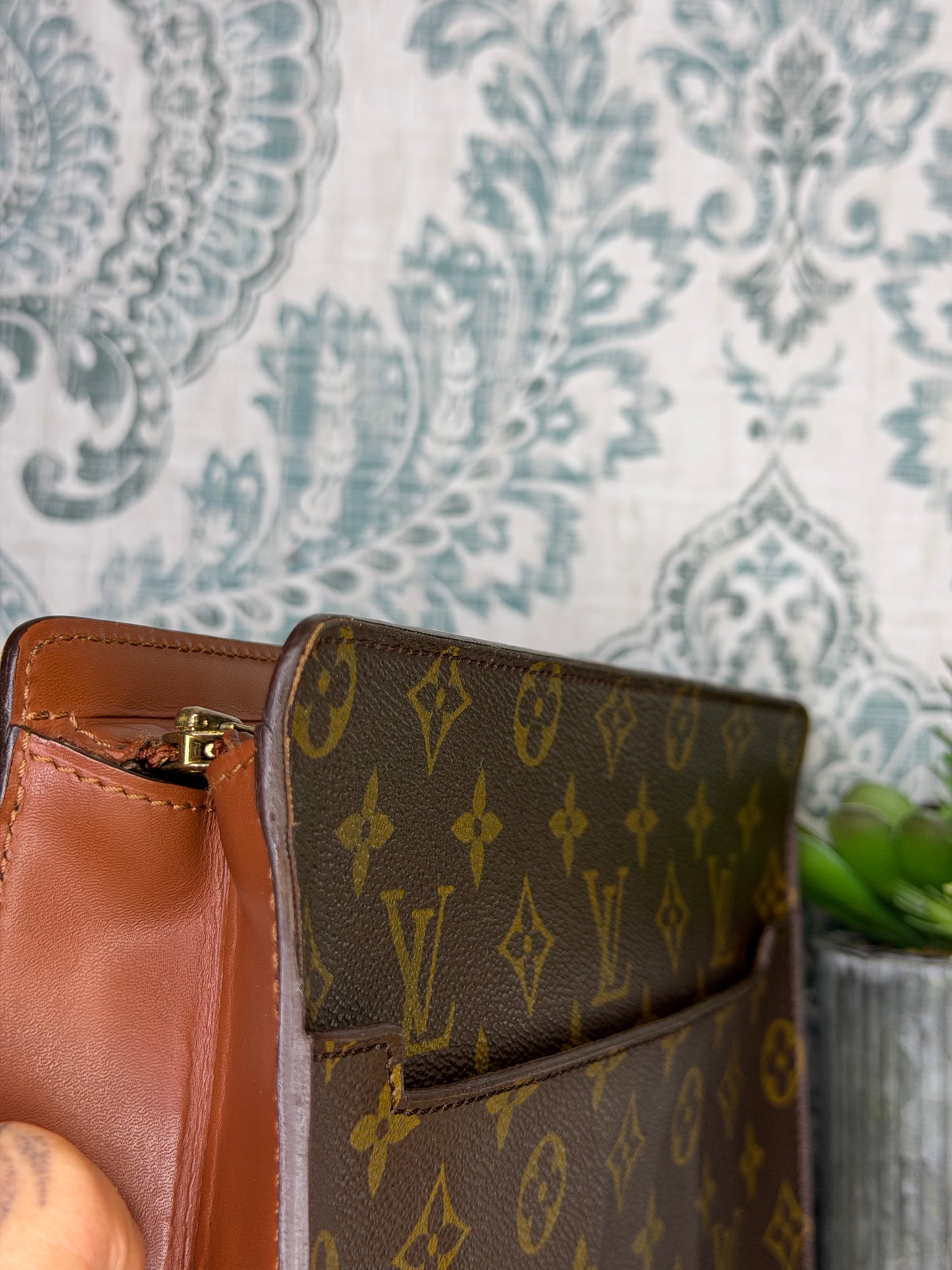 Louis Vuitton Pochette Homme Clutch