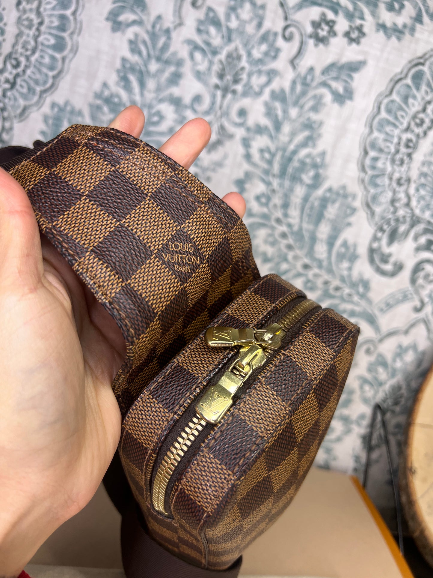 Louis Vuitton Geronimo Sling Bag