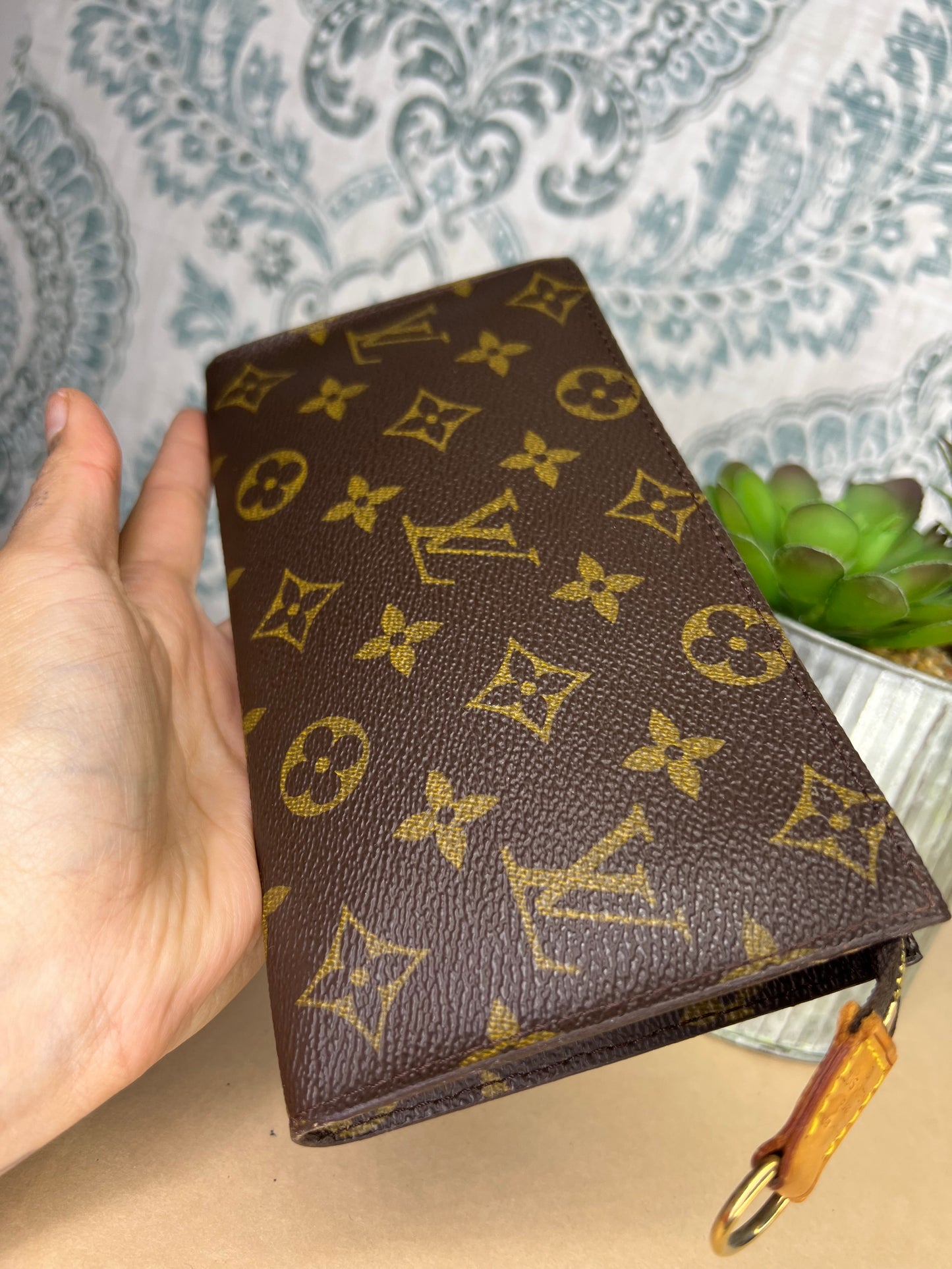 Louis Vuitton Bucket GM Pouch