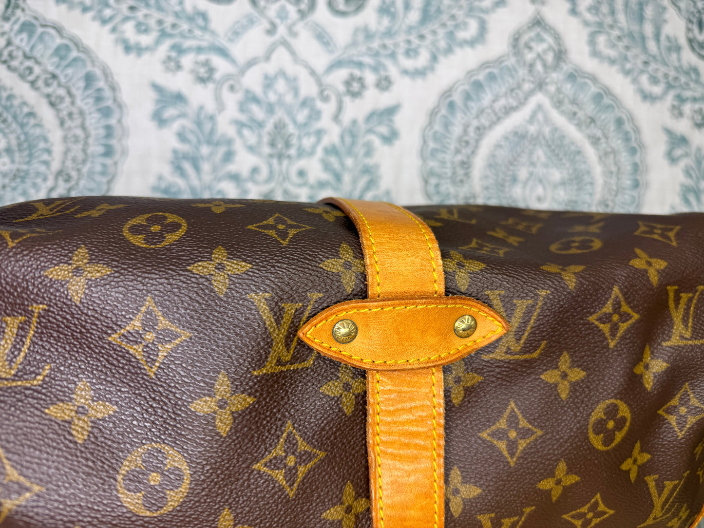 Louis Vuitton Saumur 35