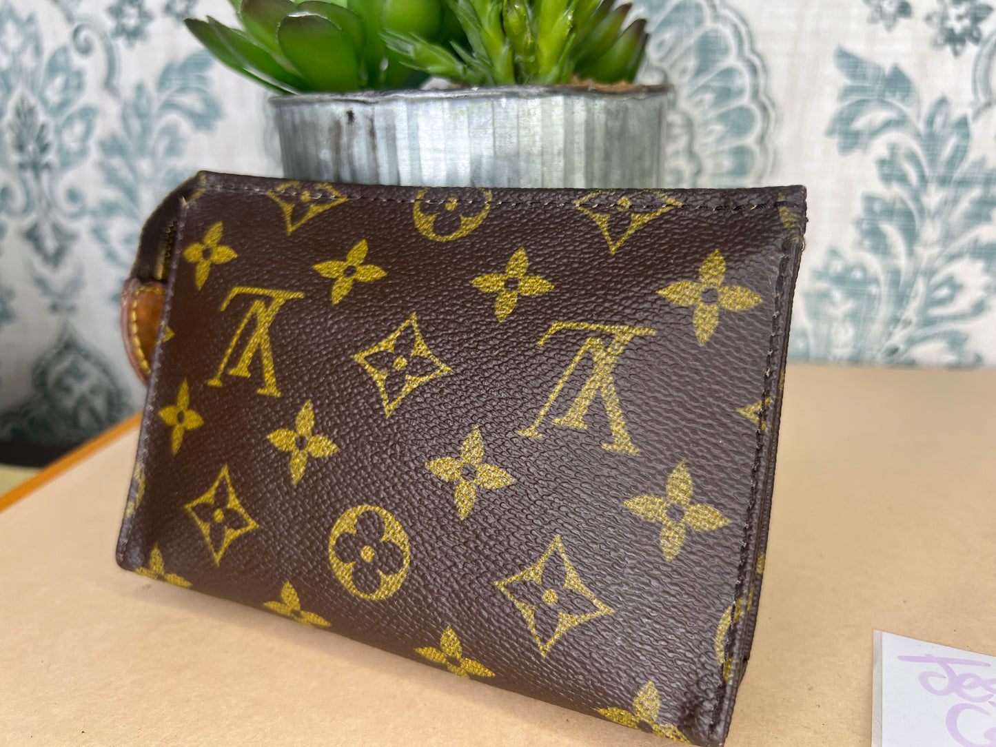 Louis Vuitton Toiletry 15