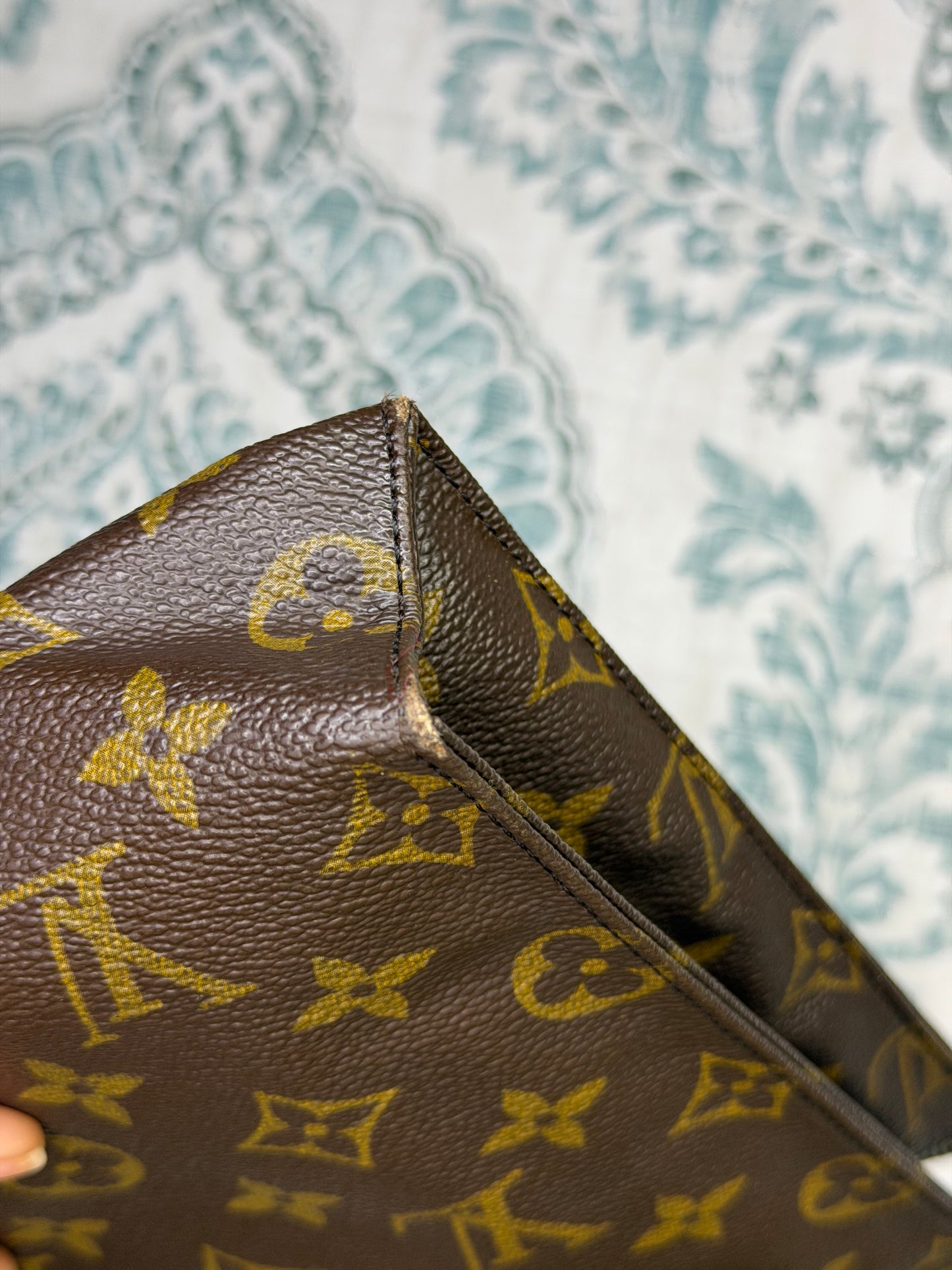 Louis Vuitton Toiletry 26 #3 (needs new zipper)