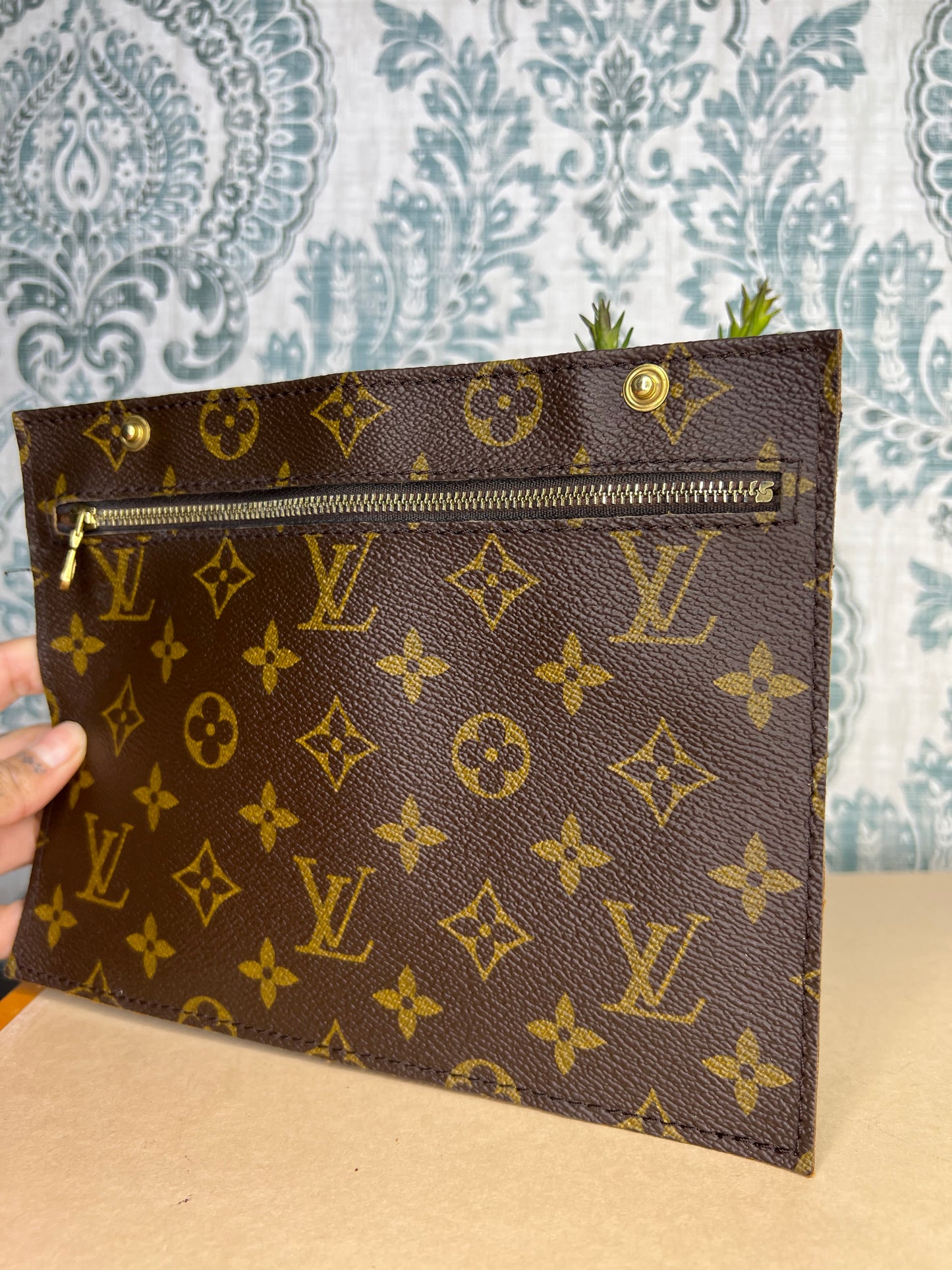 Louis Vuitton Randonnee Pouch H8