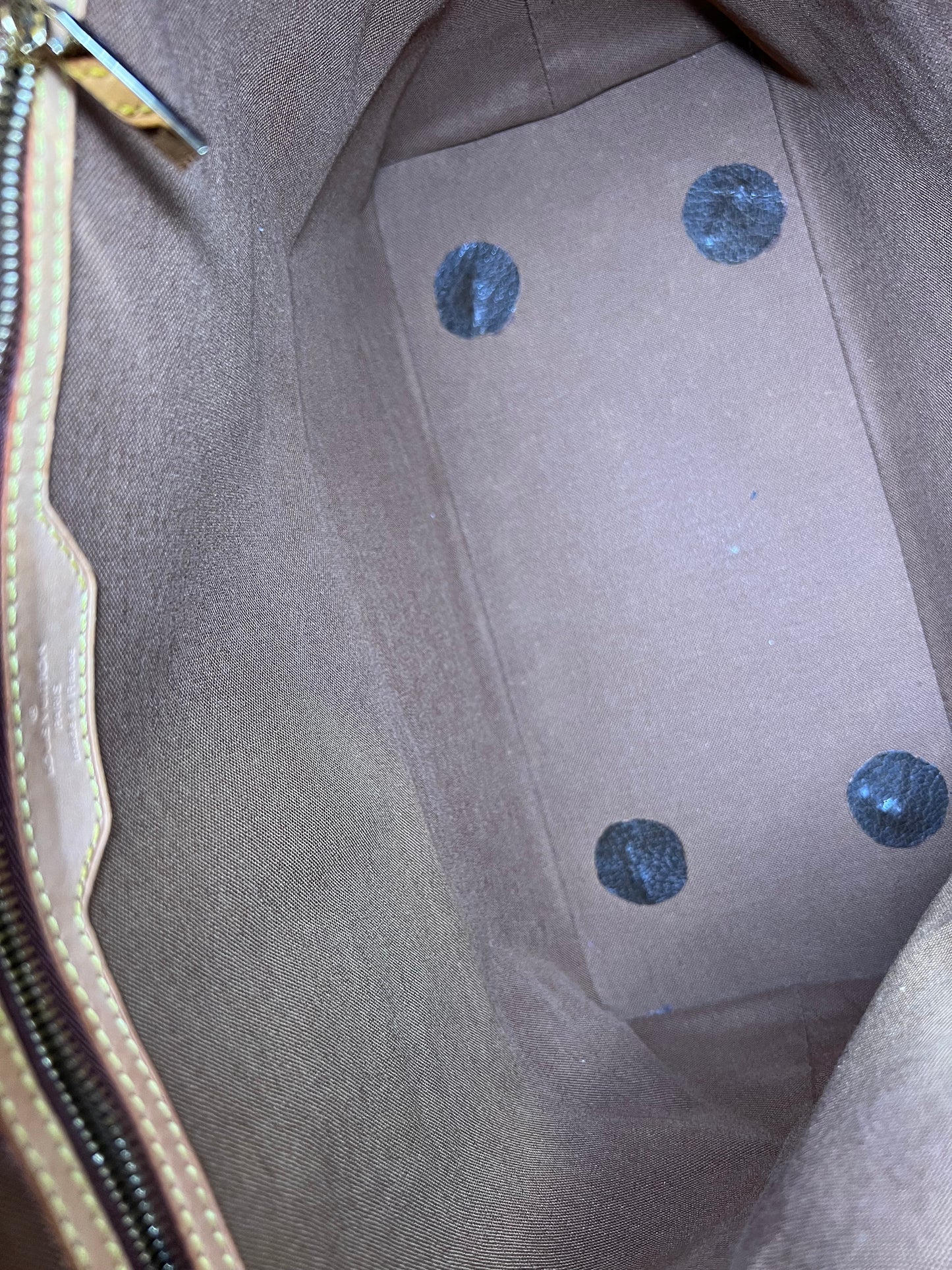 Louis Vuitton Cabas Mezzo