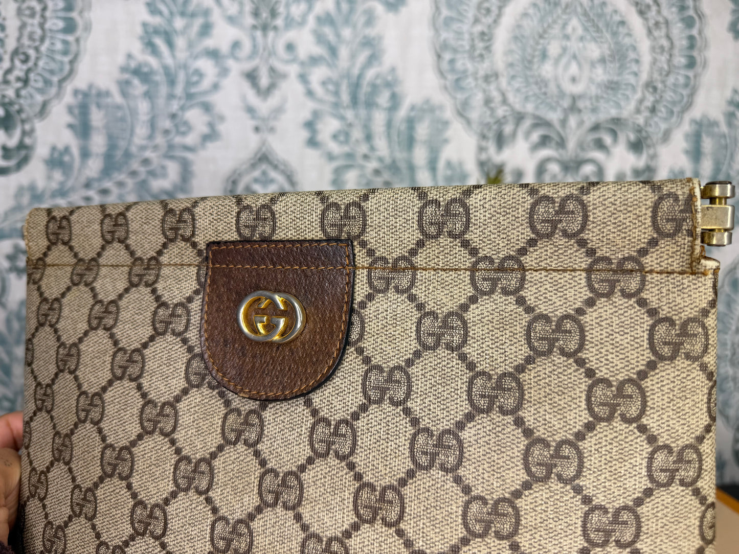 Gucci Supreme Brown Vintage Clutch
