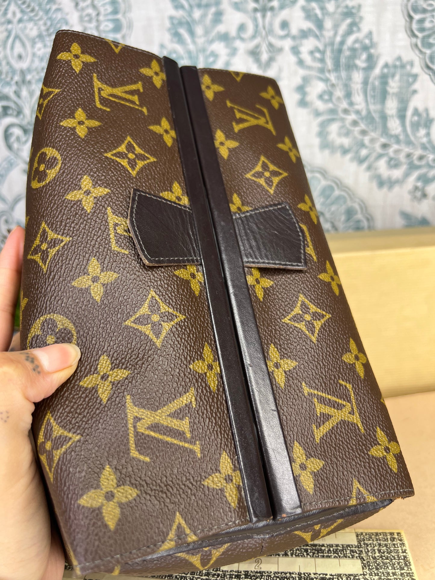 Louis Vuitton Toiletry / Dopp Kit
