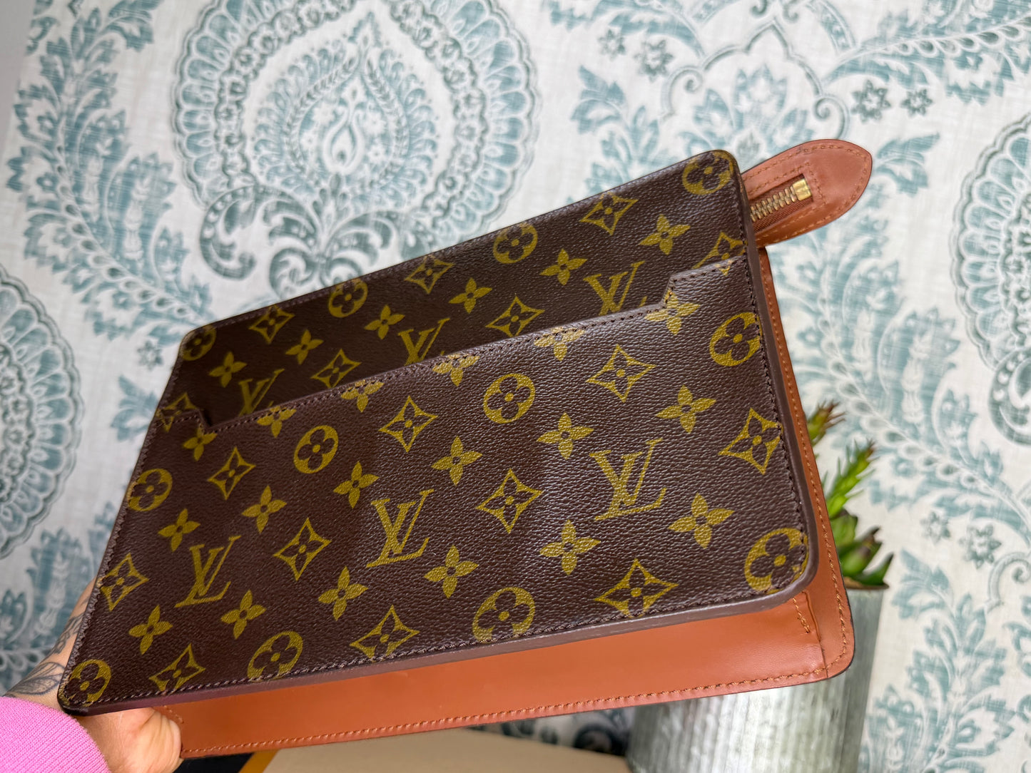 Louis Vuitton Pochette Homme Clutch
