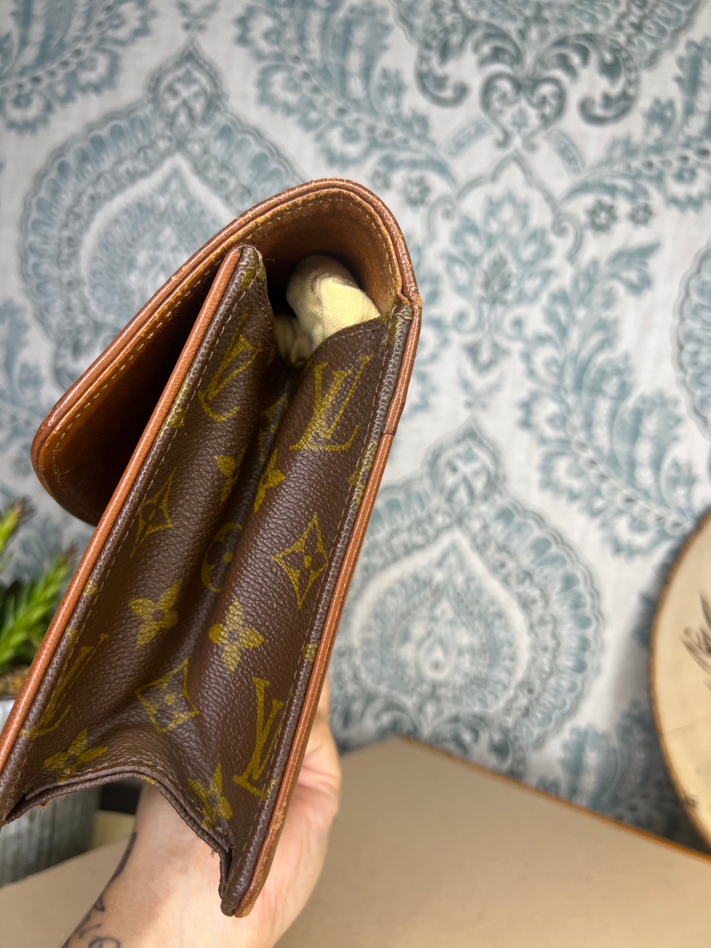 Louis Vuitton Pochette Dame GM