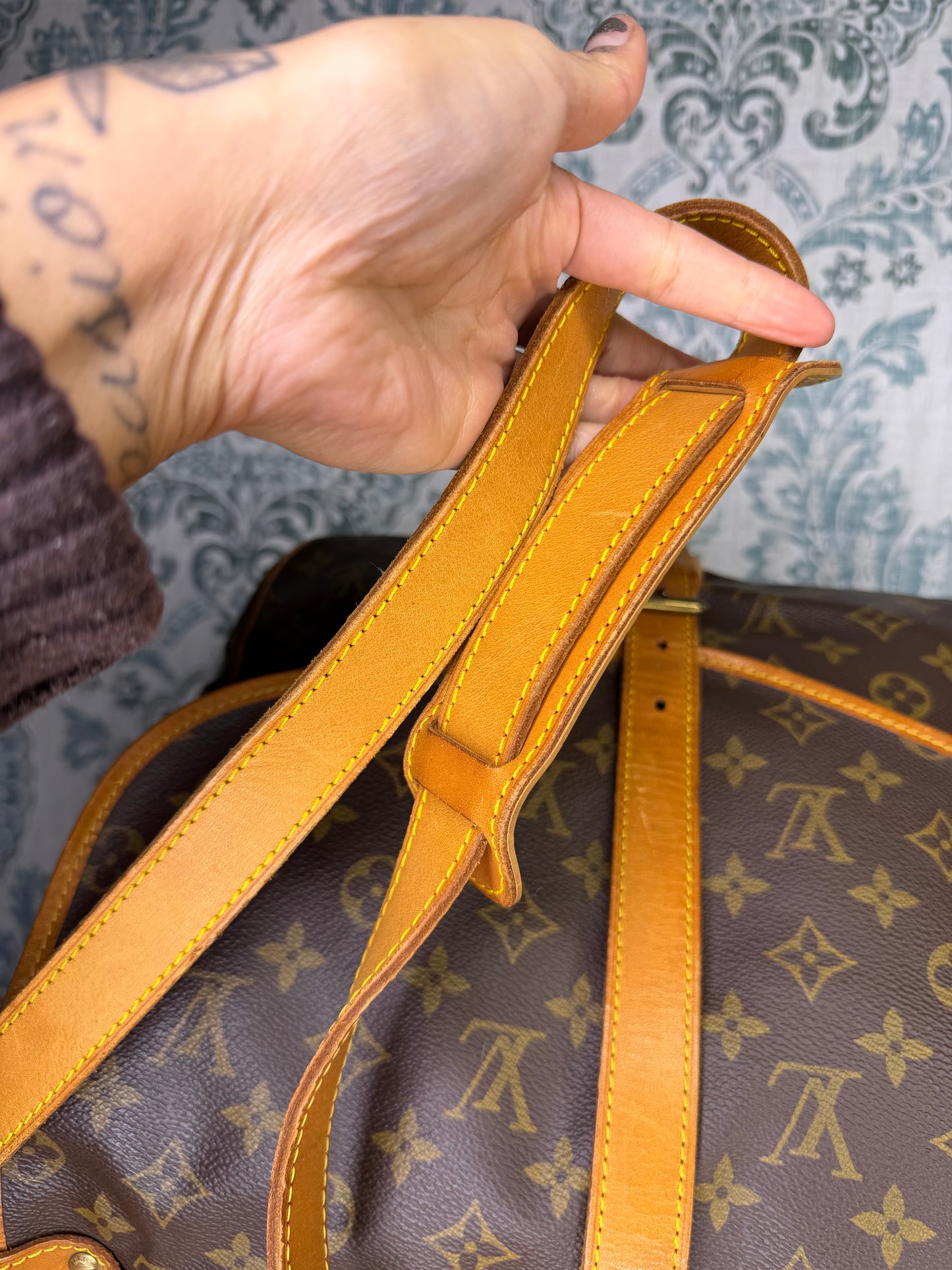 Louis Vuitton Saumur 35