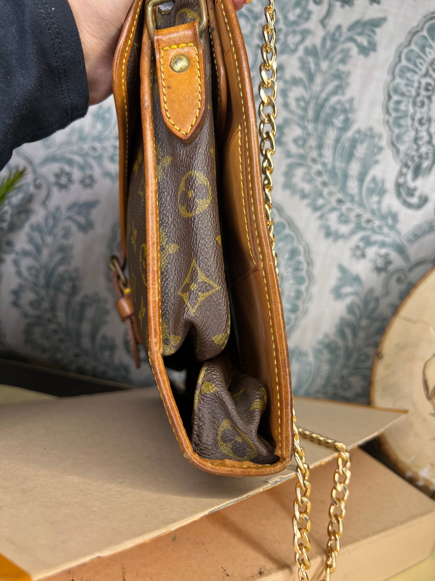 Monogram Portable Serviette

Desktop Organizer