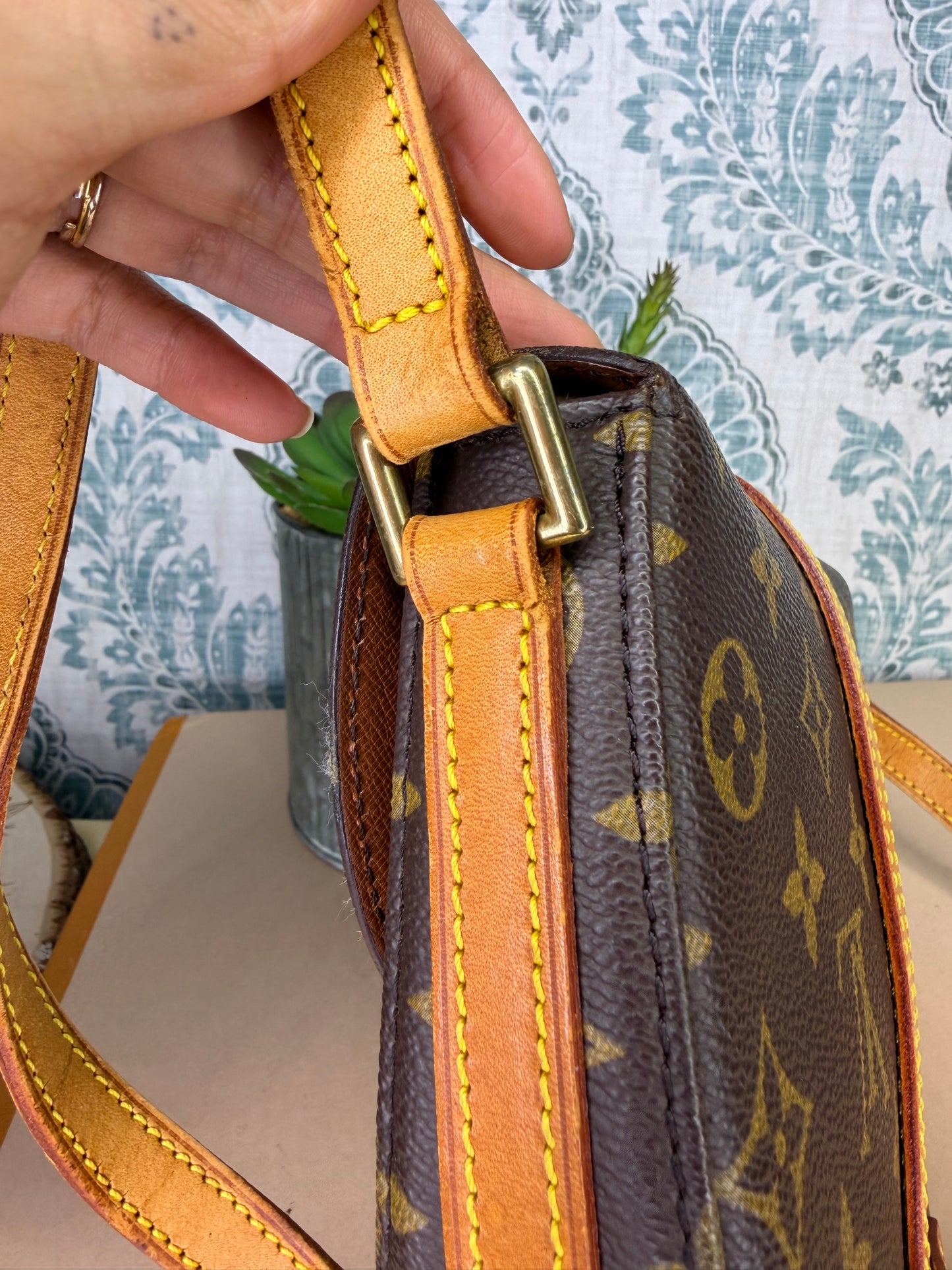 Louis Vuitton Chantilly PM