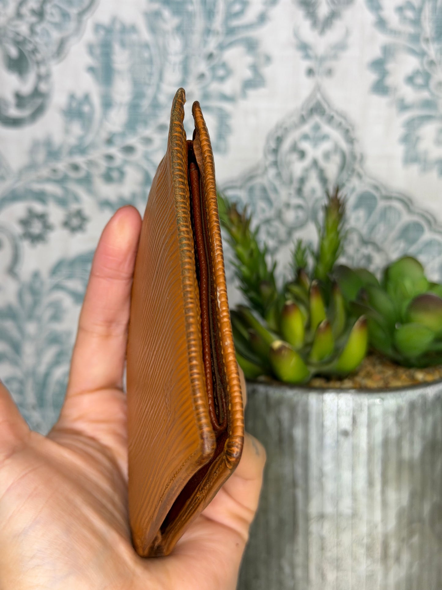 Louis Vuitton Epi Bifold Canelle