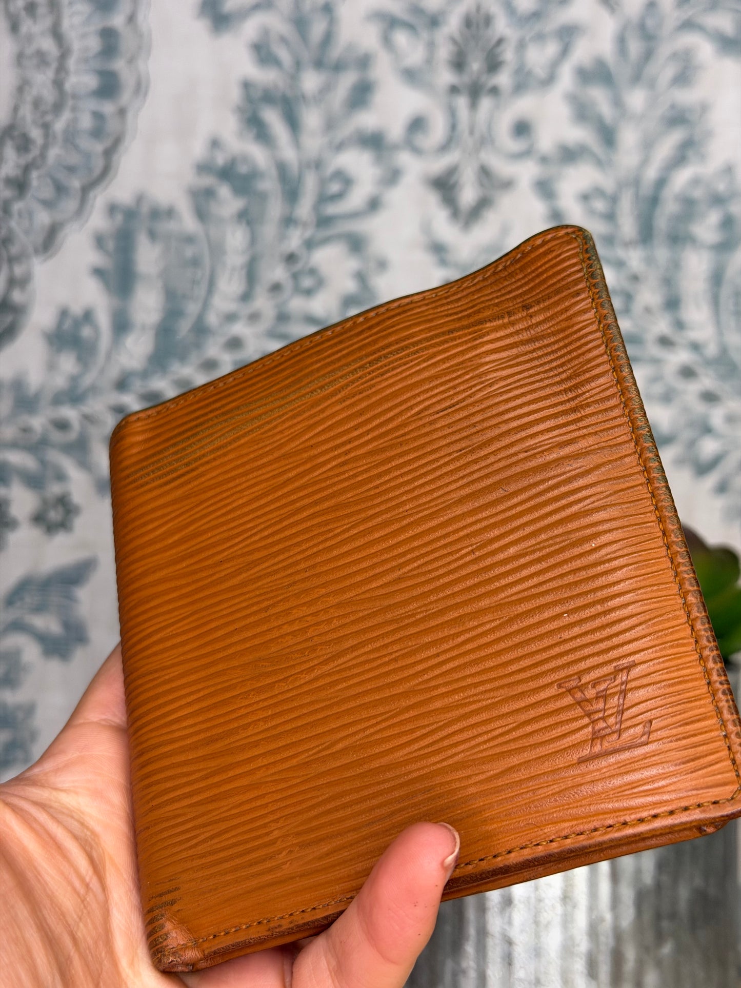 Louis Vuitton Epi Bifold Canelle