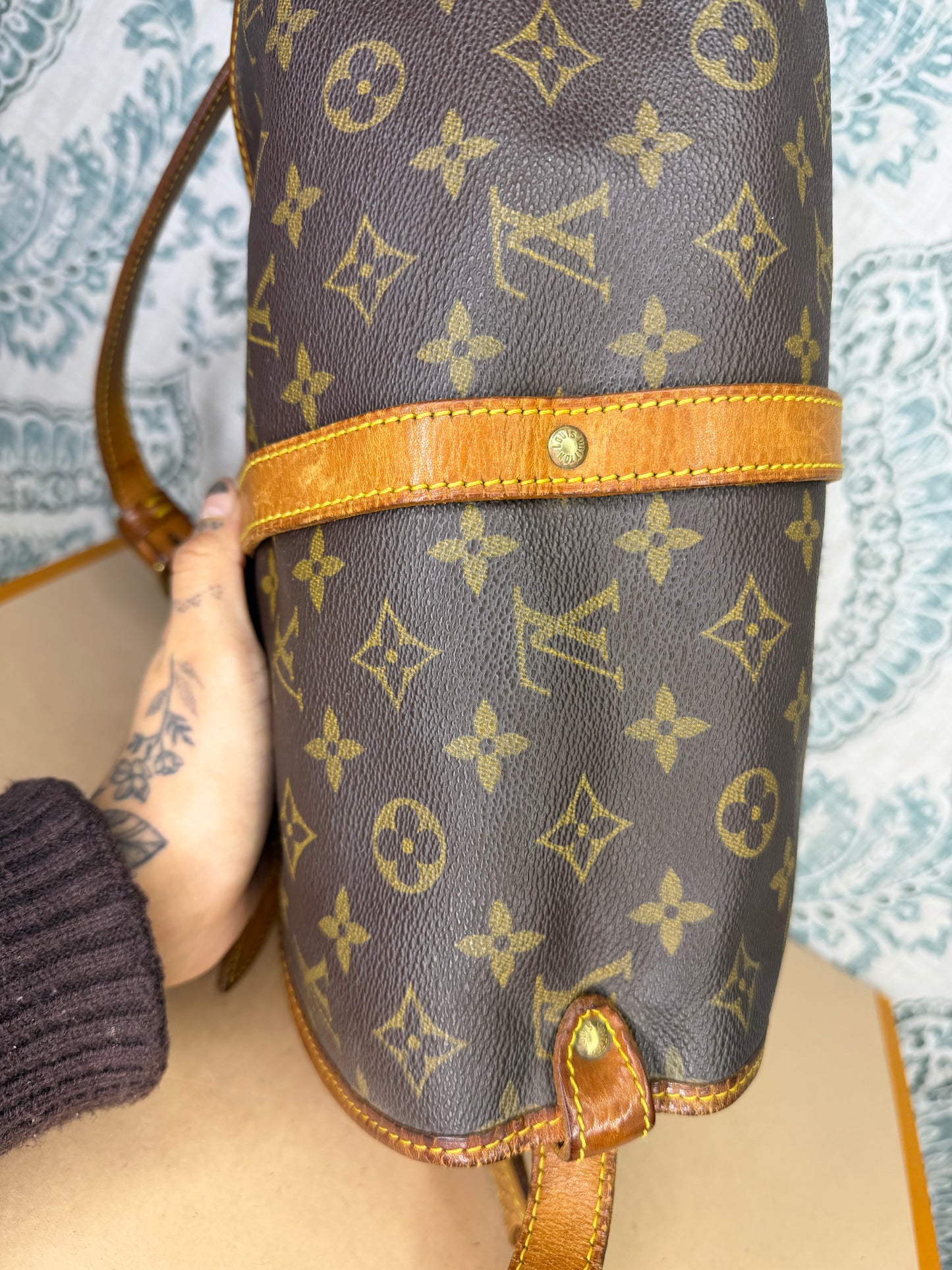 Louis Vuitton Saumur 30