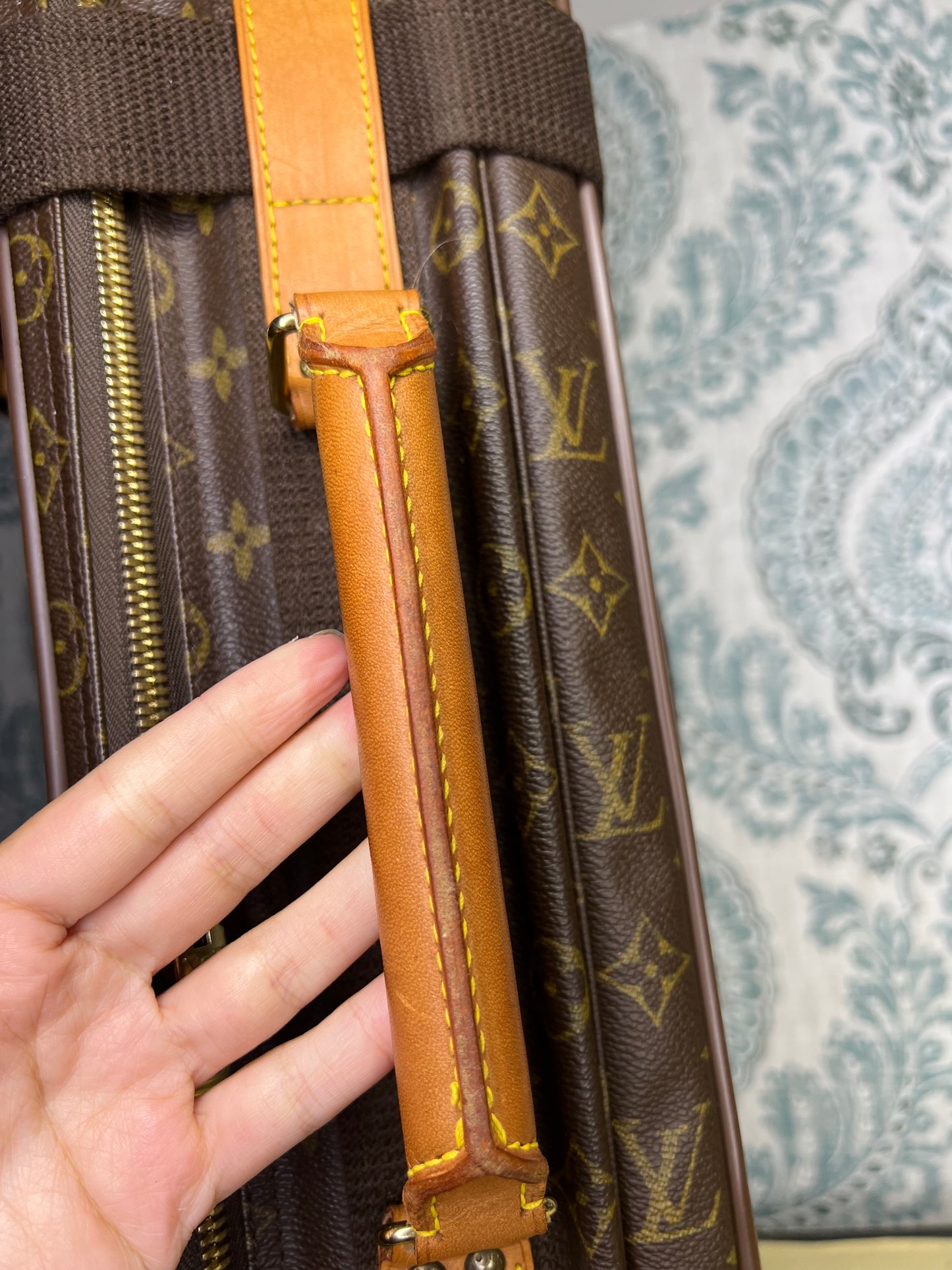 Satellite 53 Suit Case