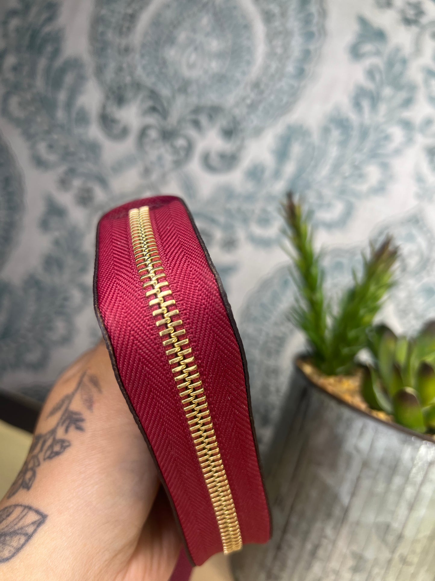 Louis Vuitton Zippy Multicartes Fuschia
