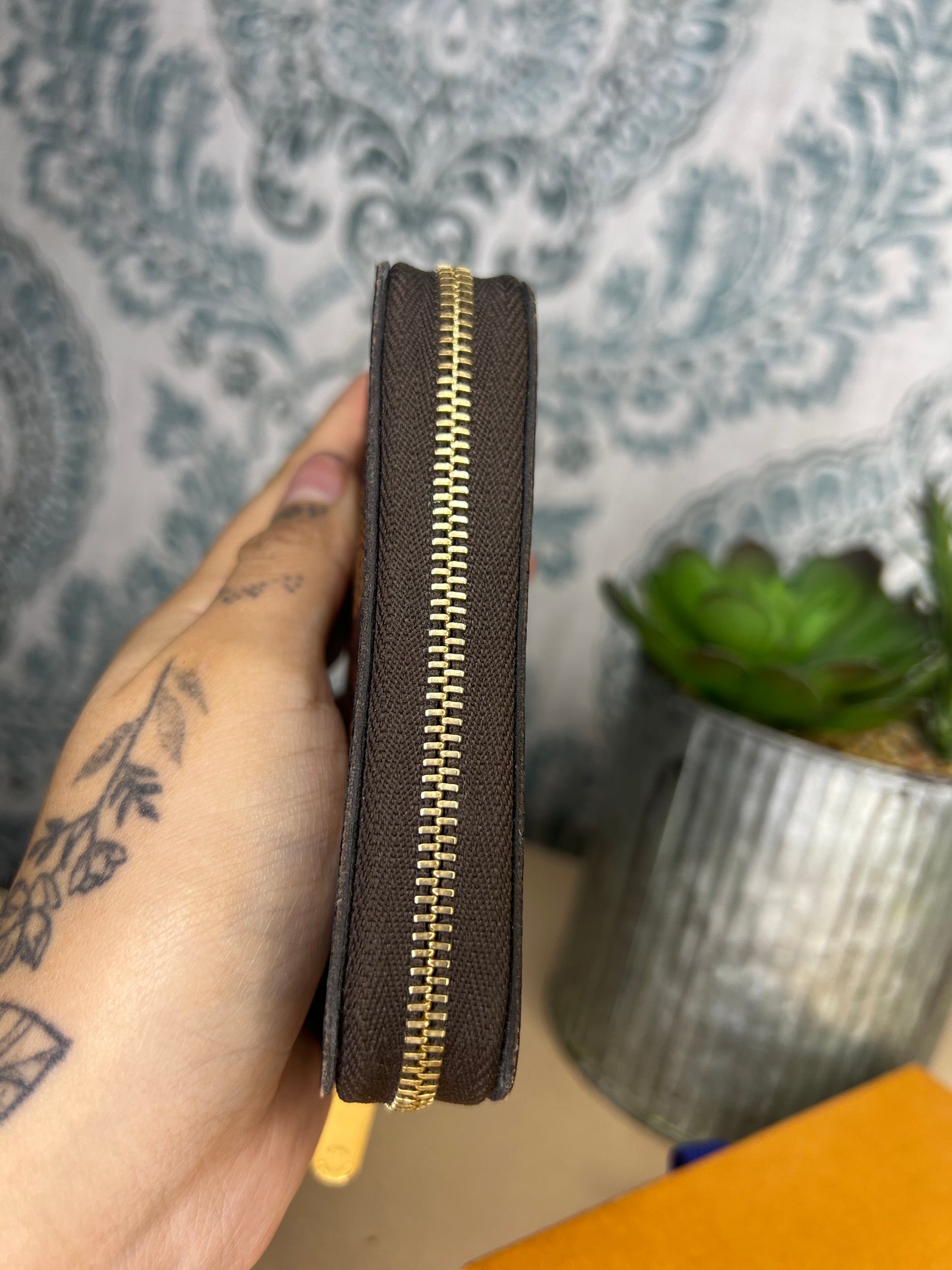 Louis Vuitton Rose Ballerine Zippy Compact Wallet